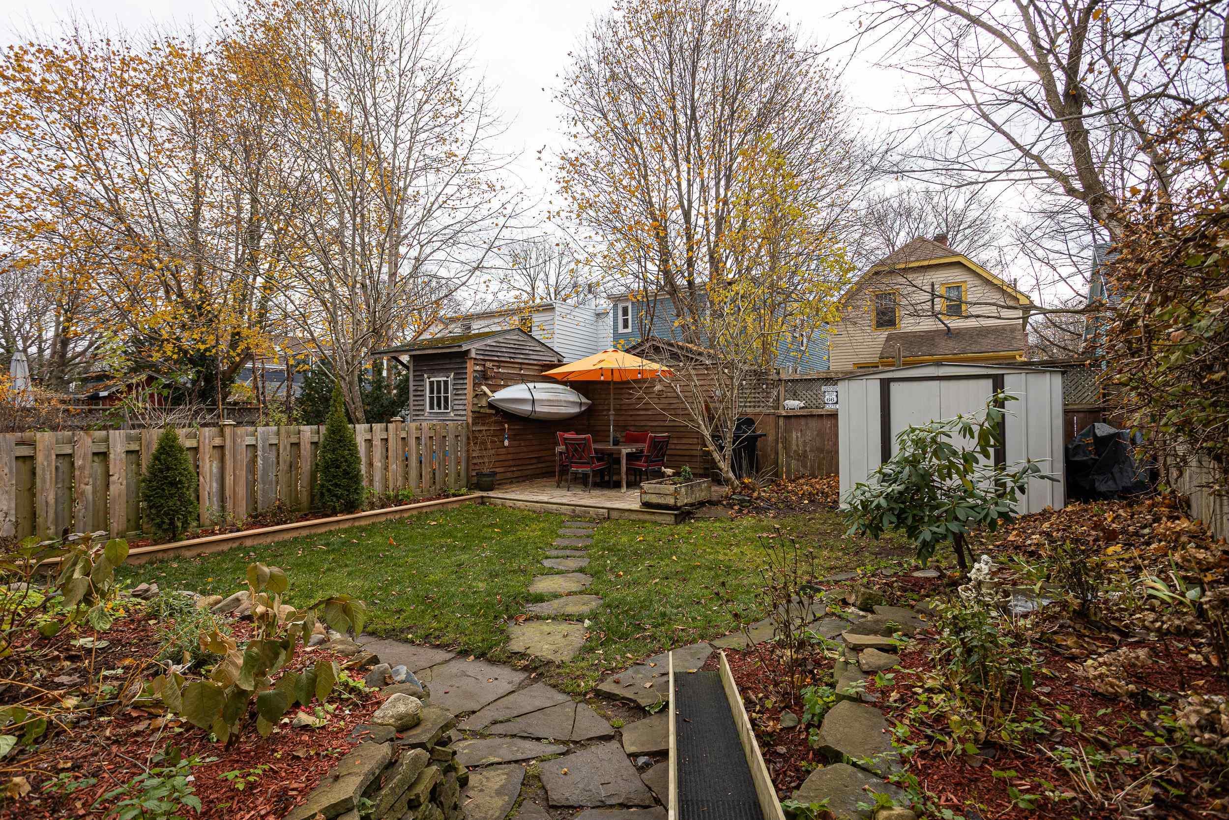 6318 Lawrence Street photo #48