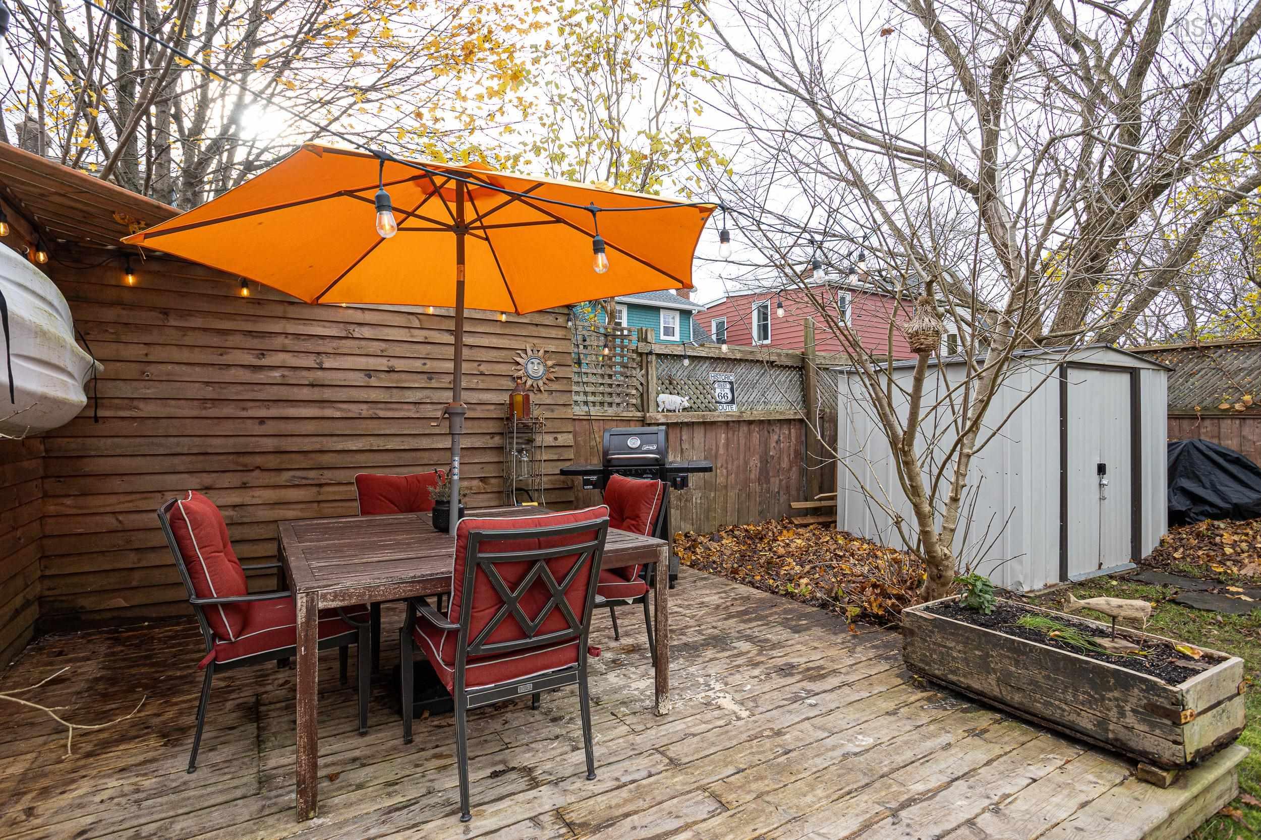 6318 Lawrence Street photo #49