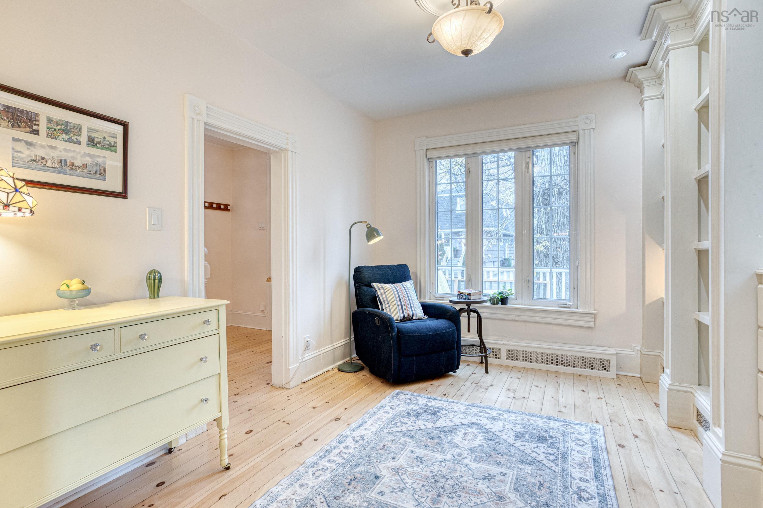 6318 Lawrence Street photo #8