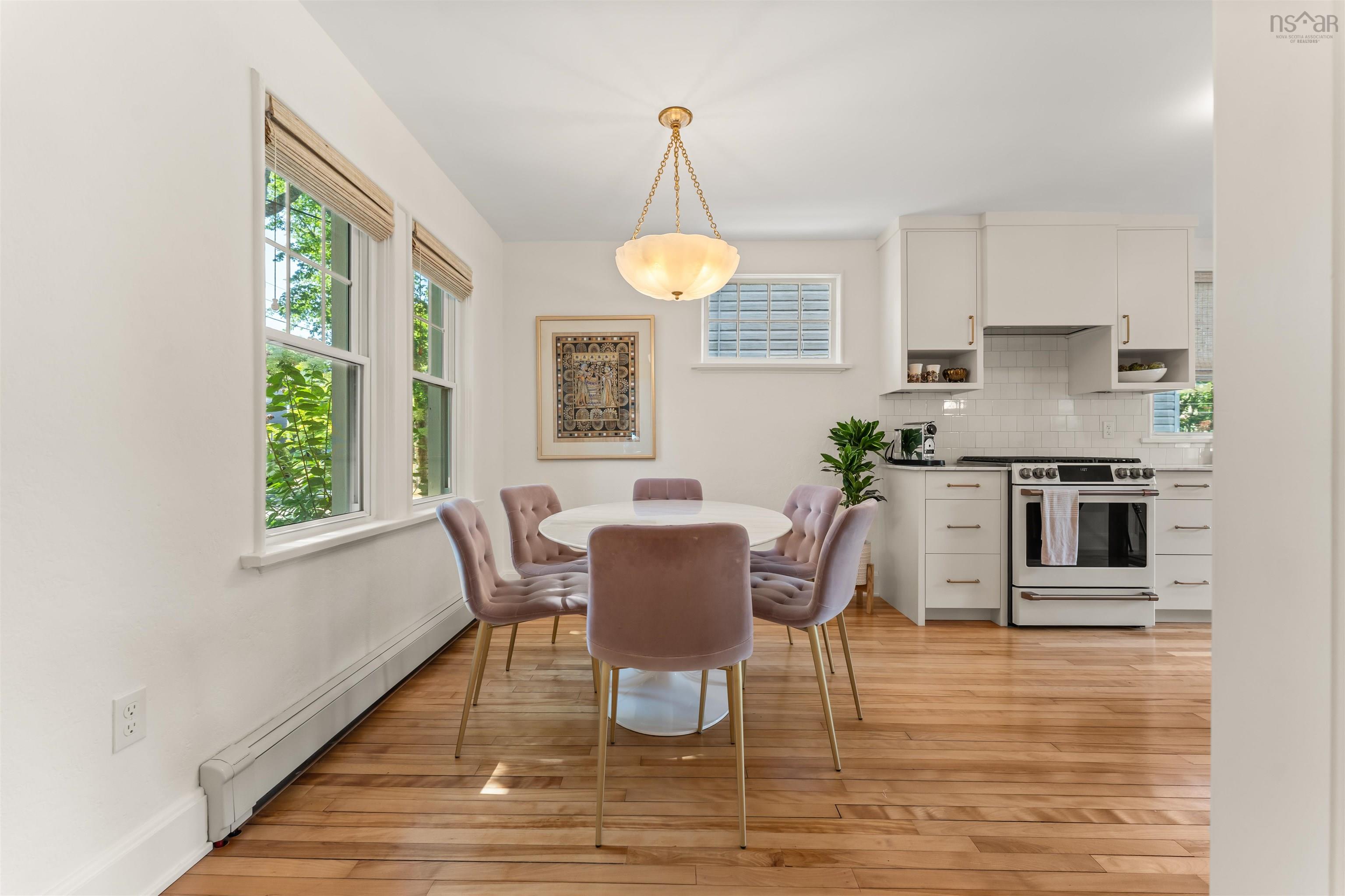 6347 London Street photo #22