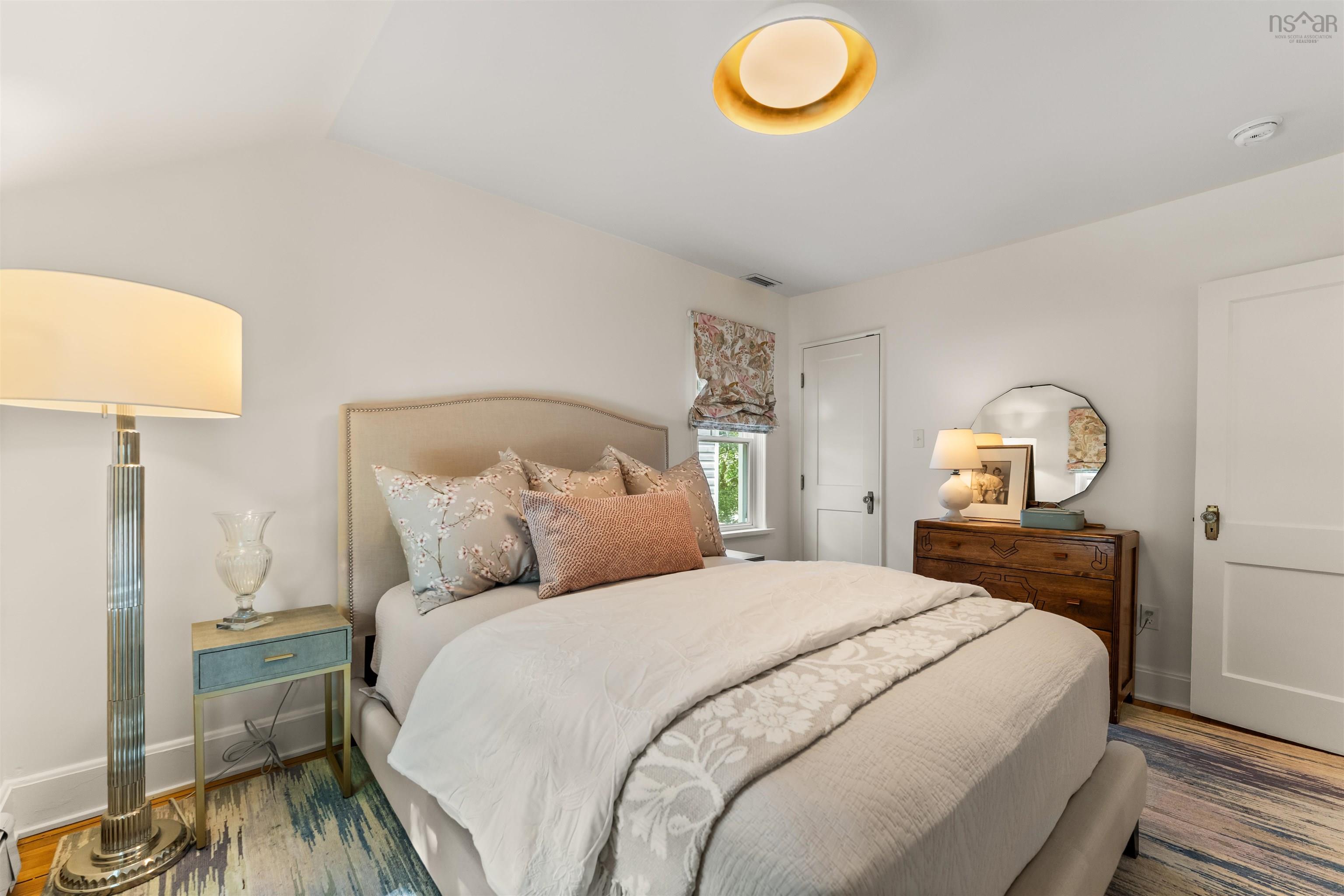 6347 London Street photo #30