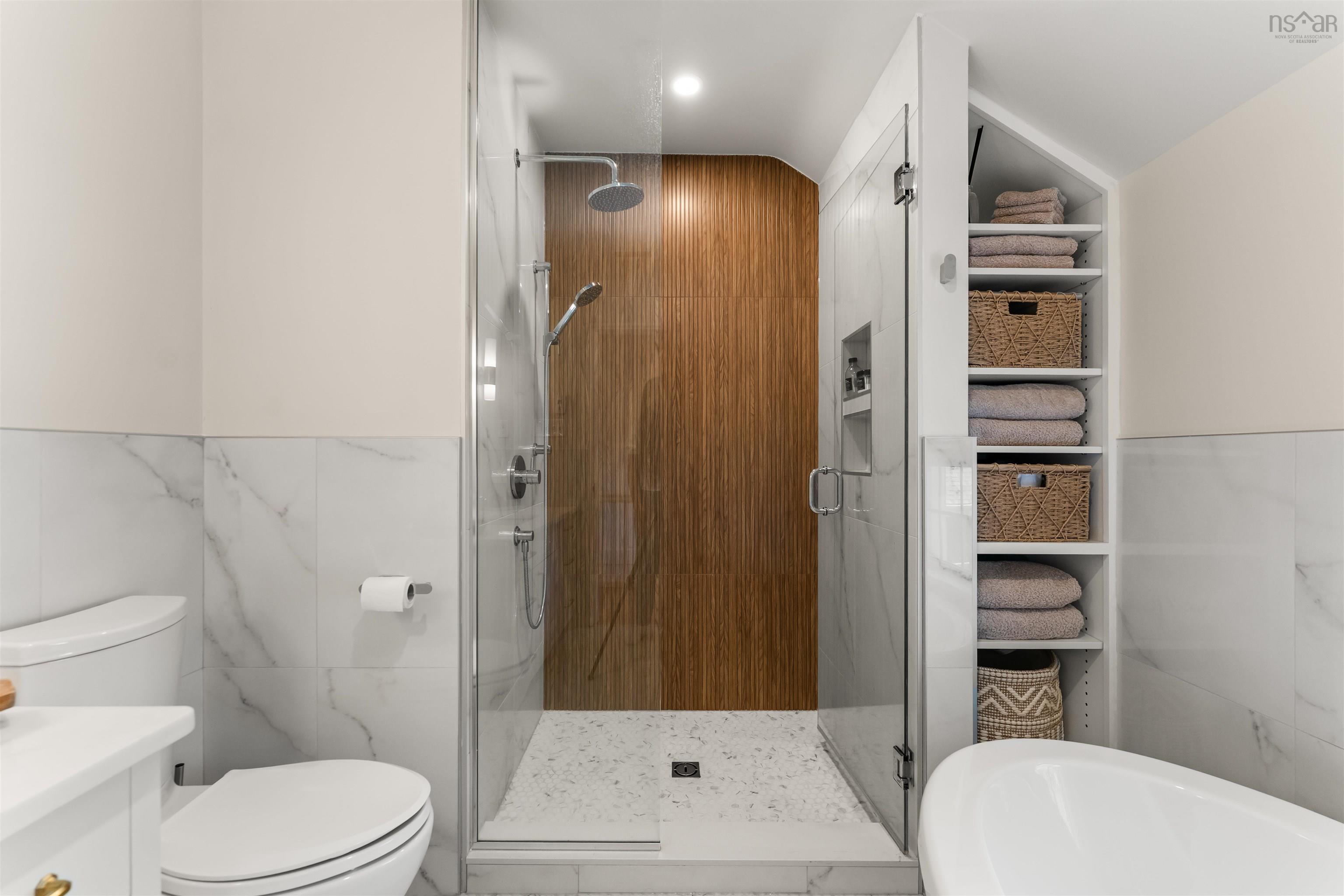 6347 London Street photo #42