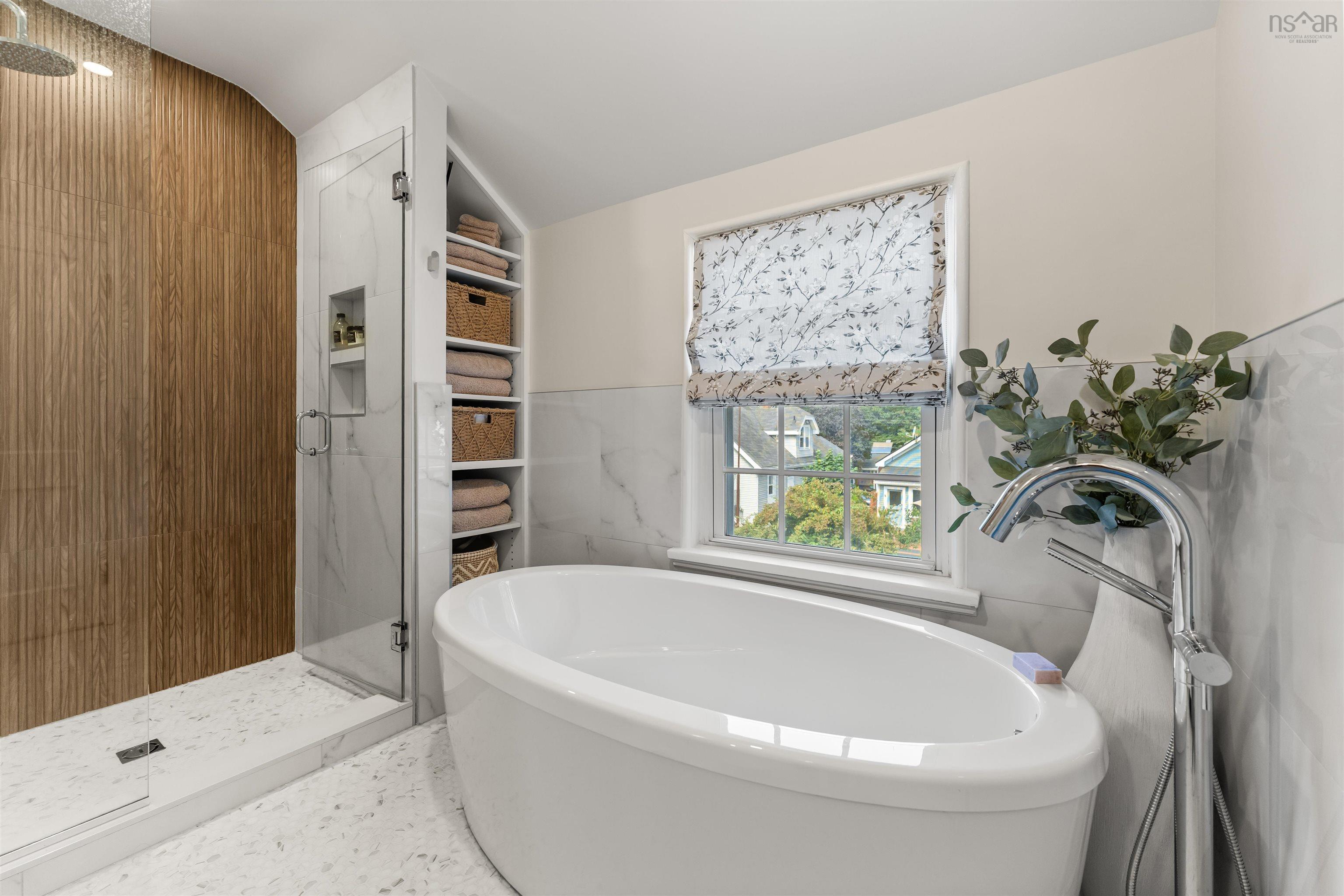 6347 London Street photo #43