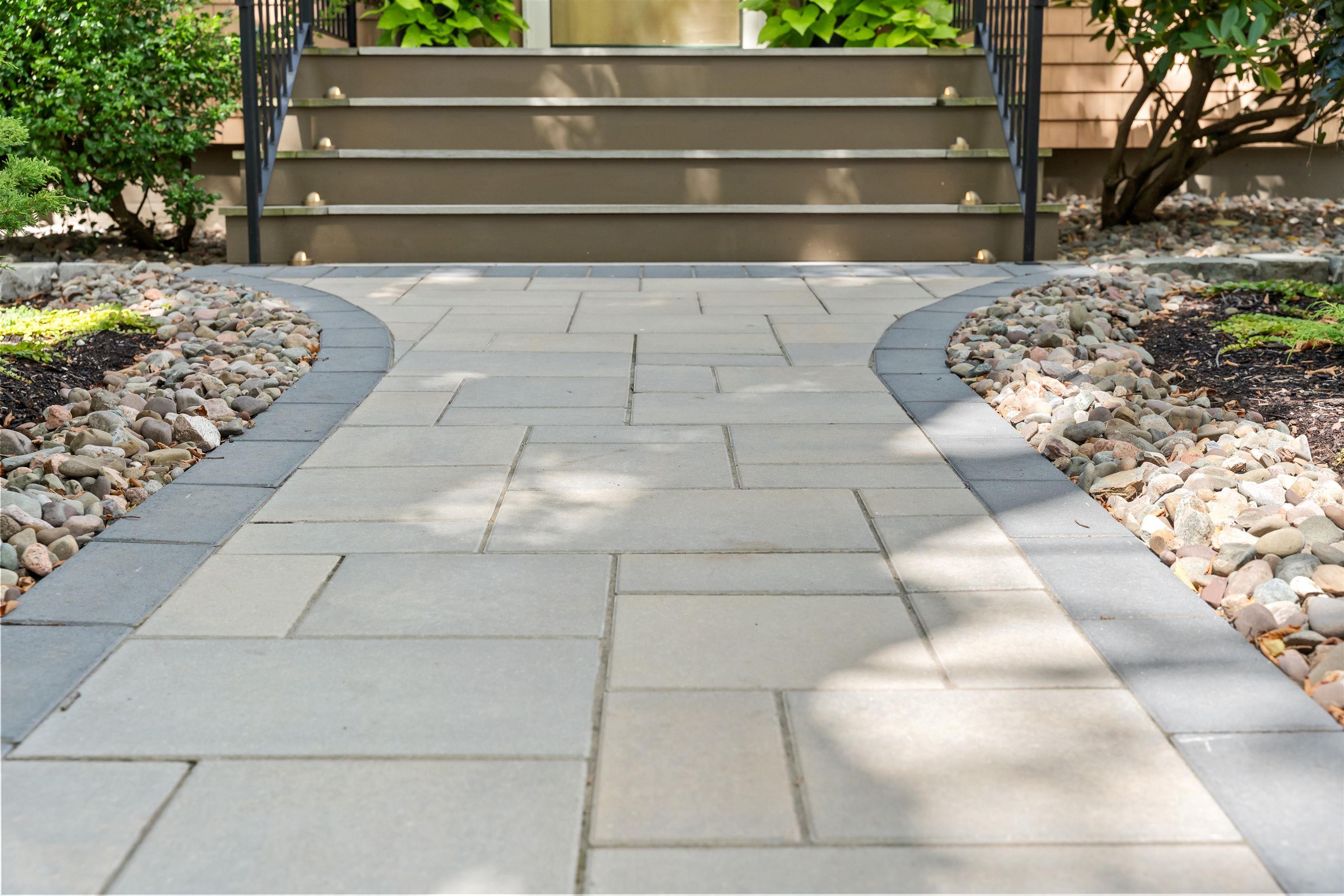 6347 London Street photo #44