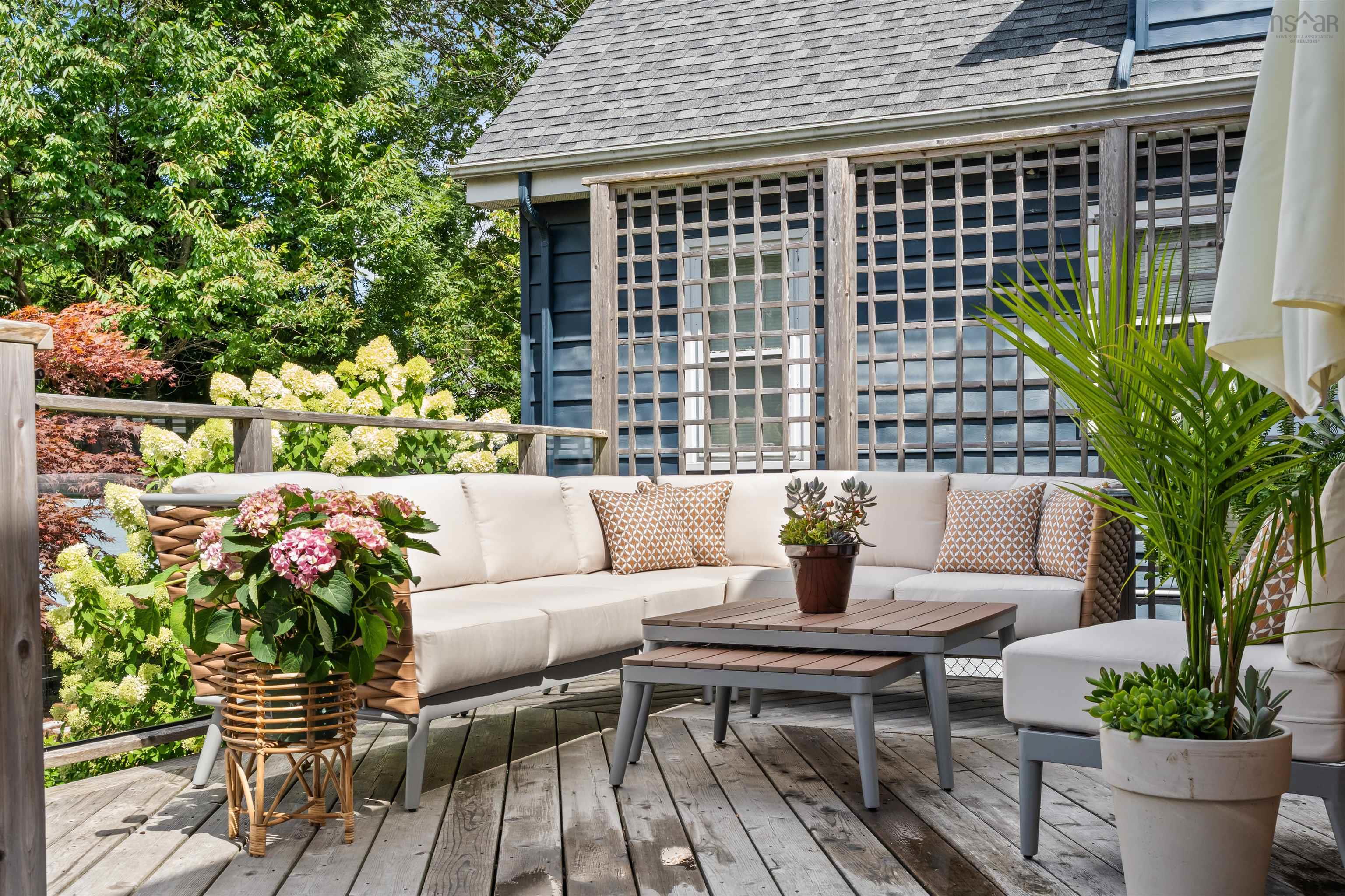 6347 London Street photo #45