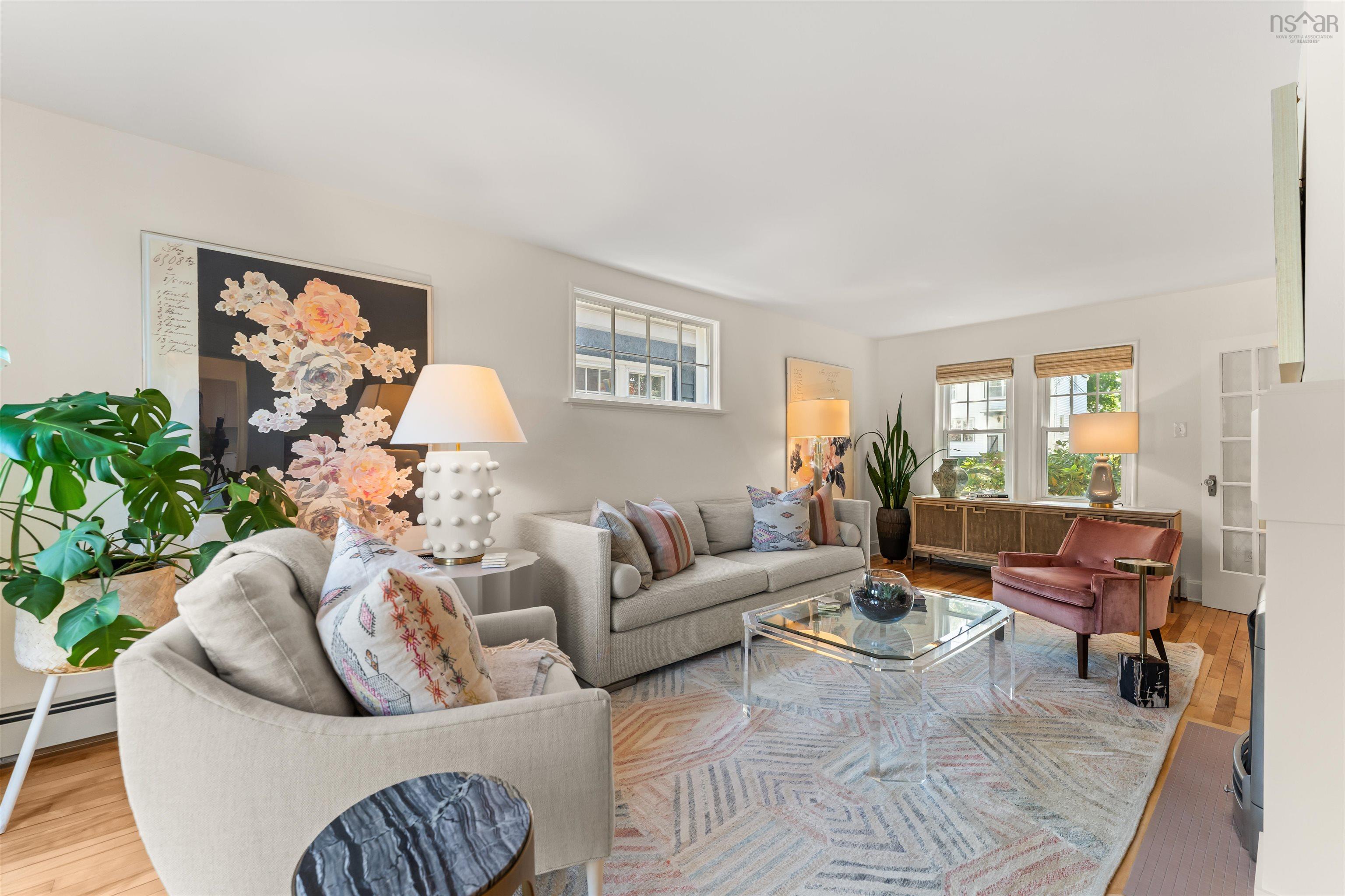 6347 London Street photo #7