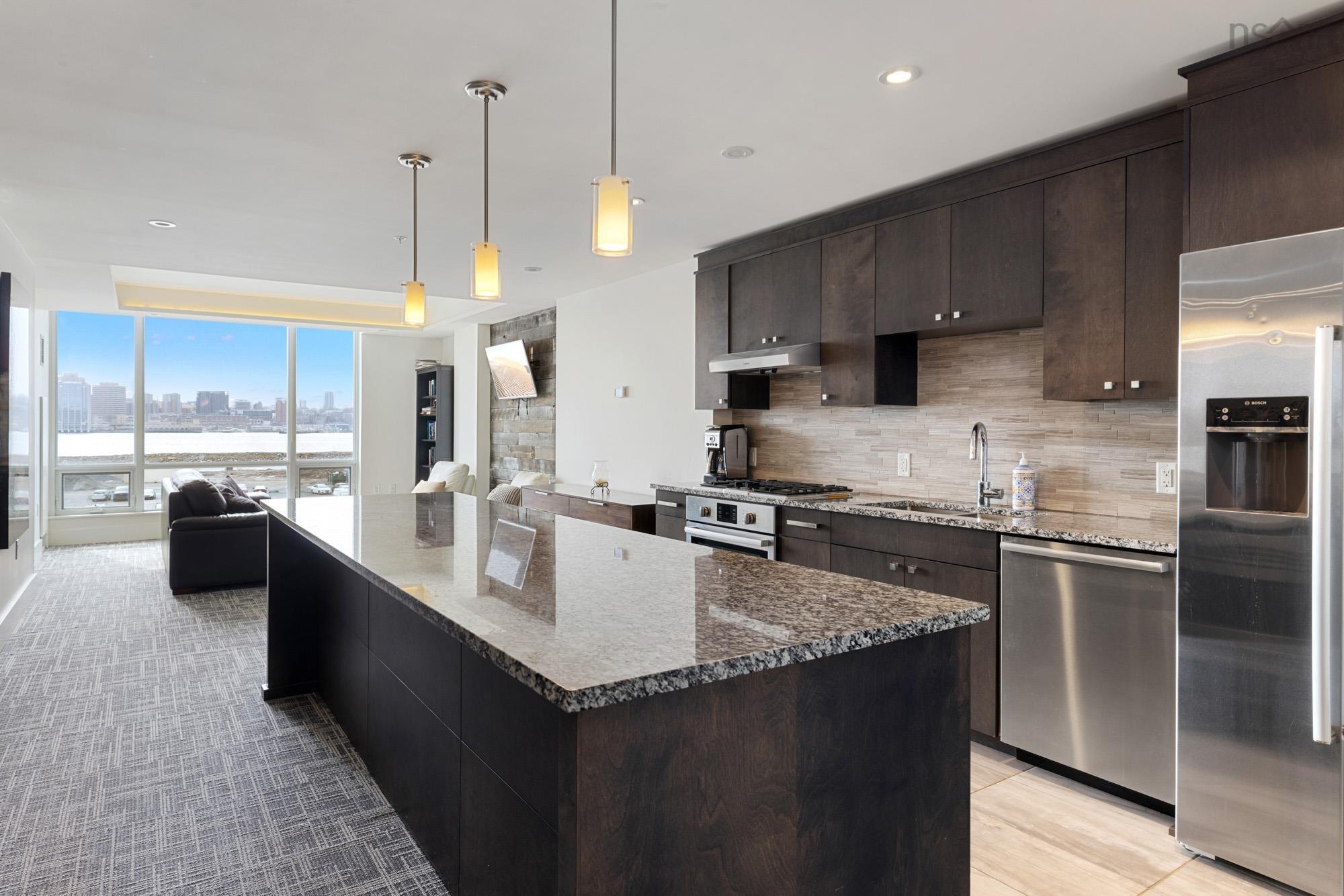 1003 67 Kings Wharf Place photo #46