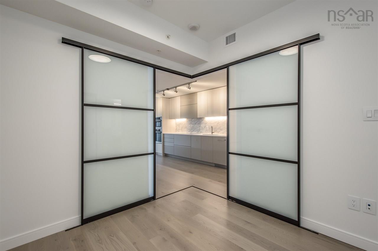 902 1650 GRANVILLE Street photo #9