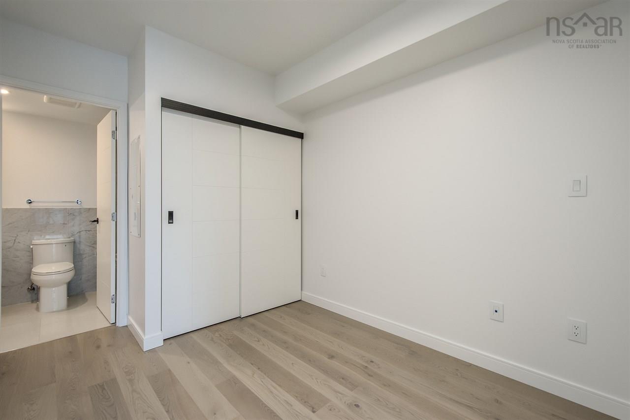 902 1650 GRANVILLE Street photo #10