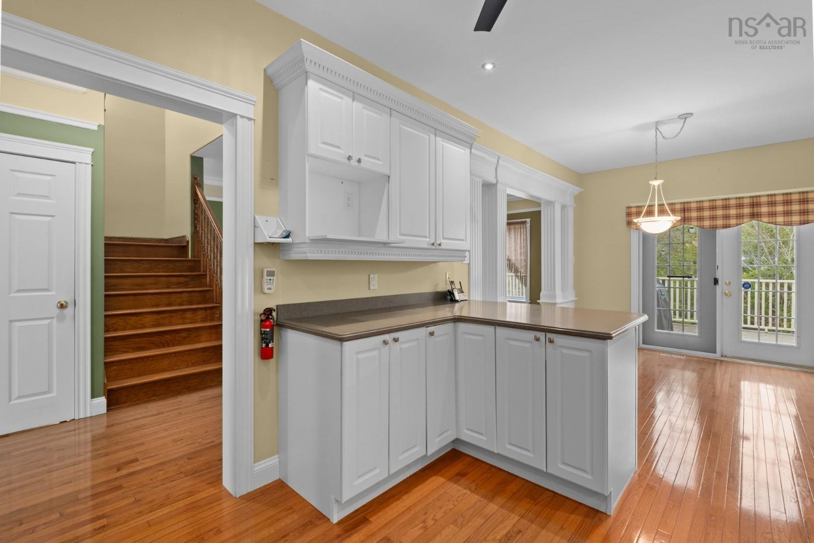 52 Greenside Lane photo #14