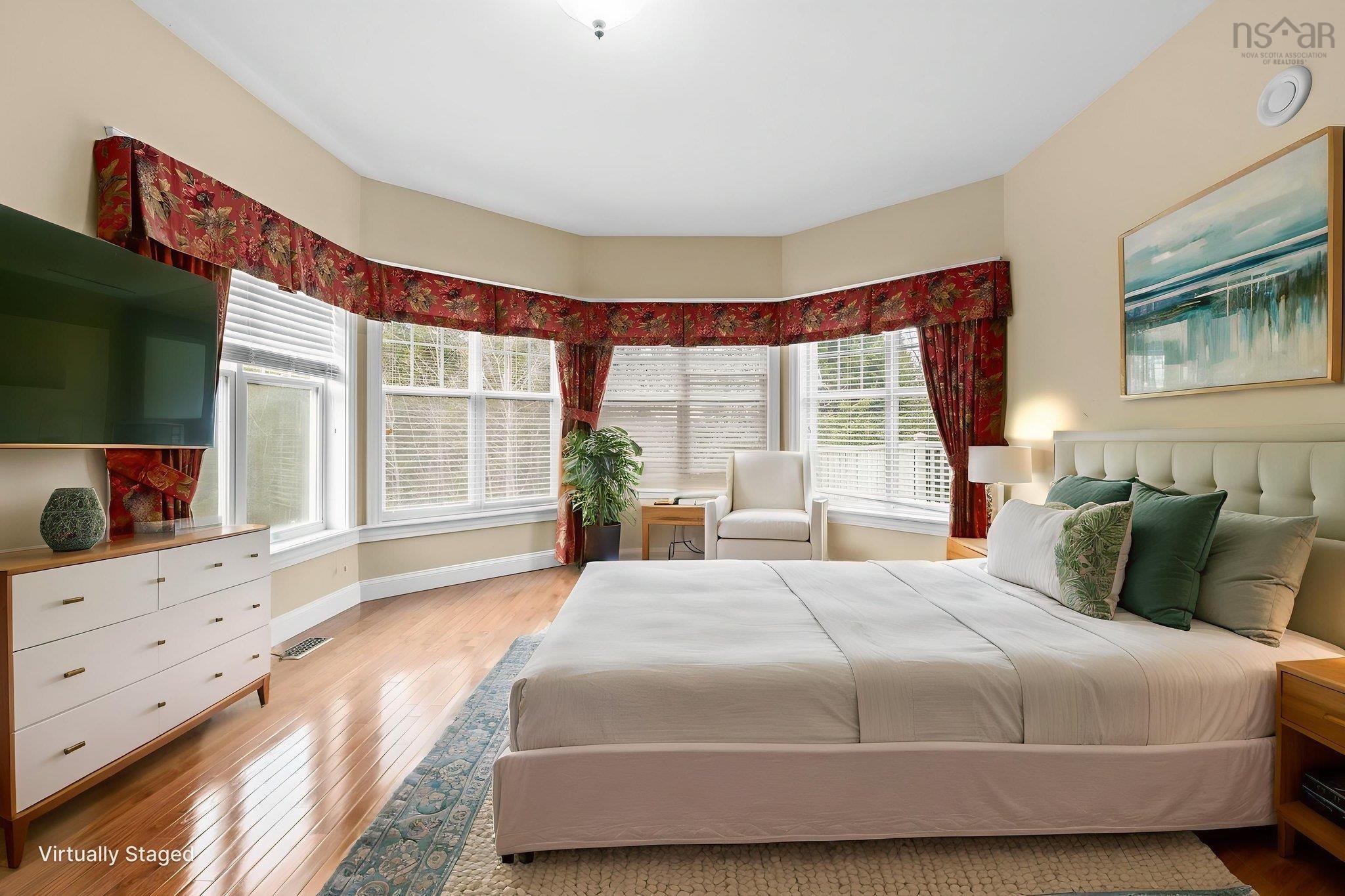 52 Greenside Lane photo #20