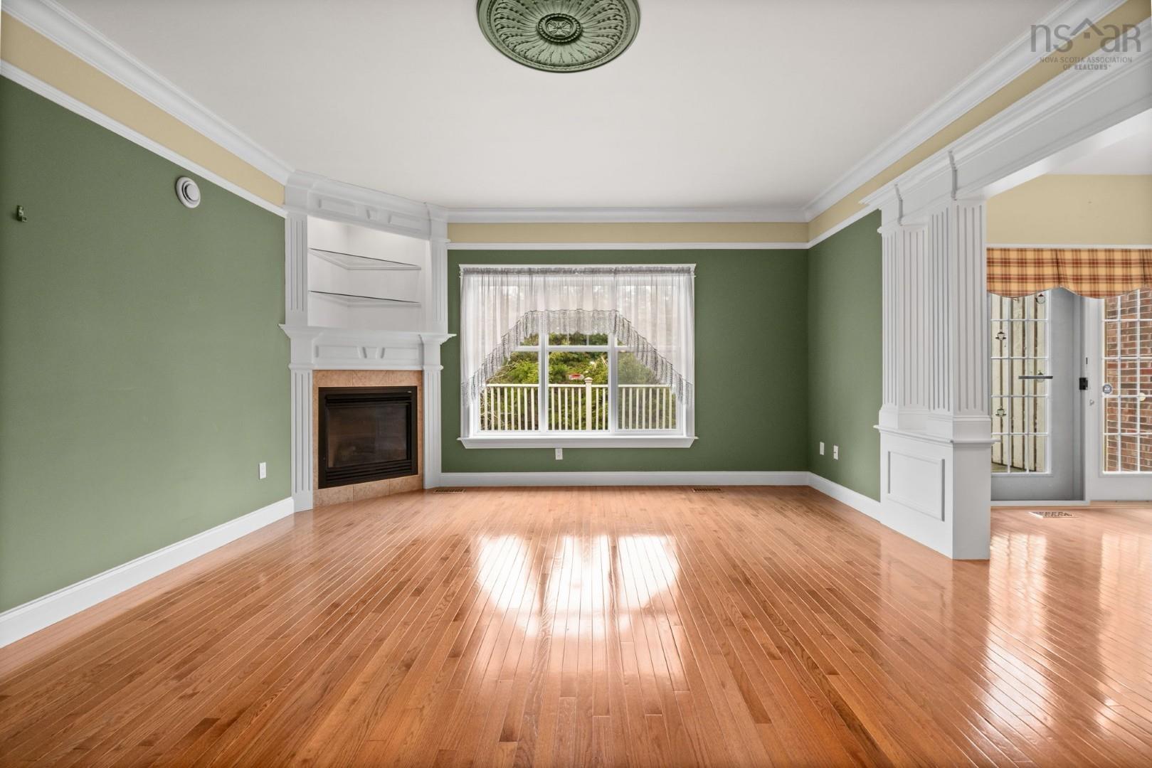 52 Greenside Lane photo #6