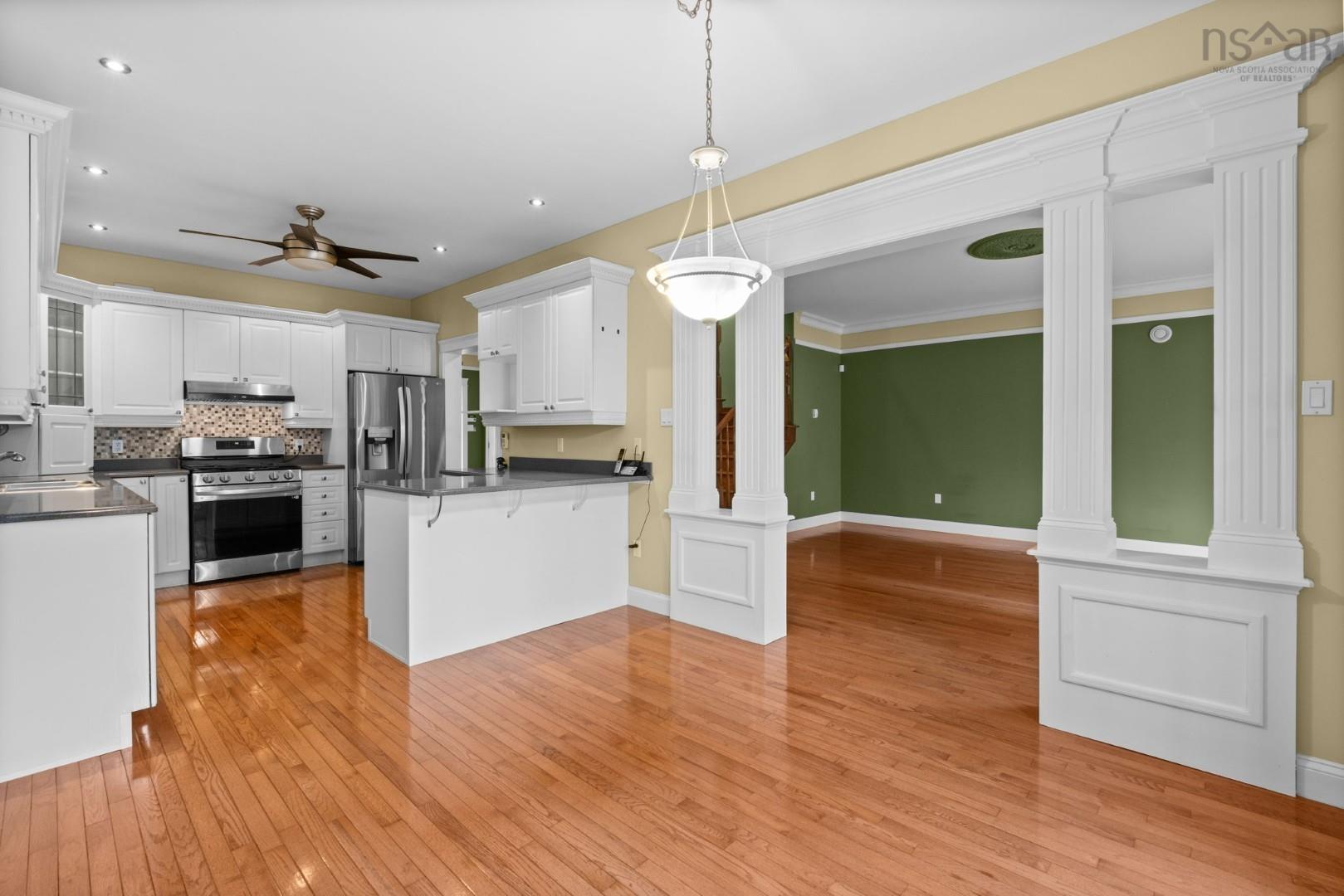 52 Greenside Lane photo #10