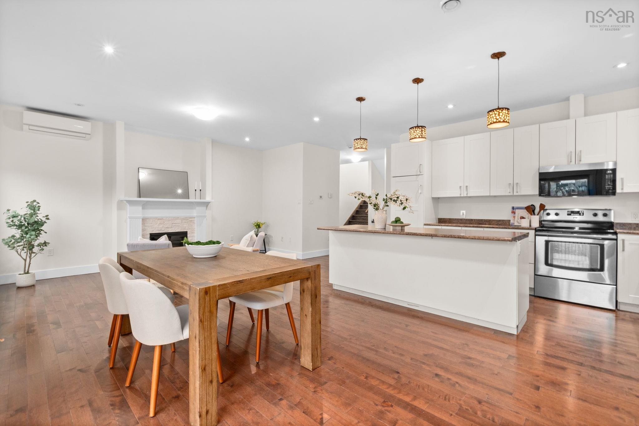 38 SIENNA Court photo #14