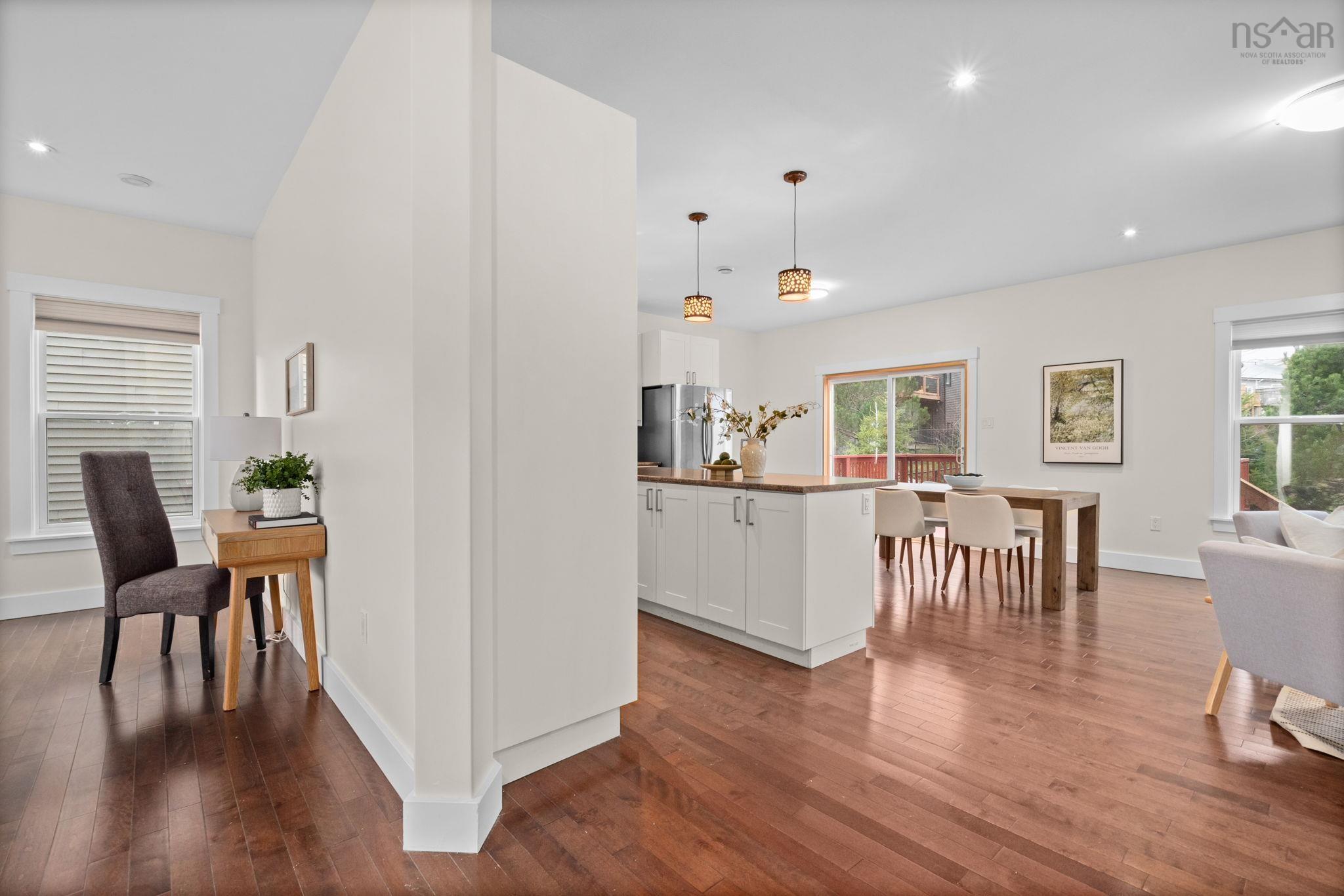 38 SIENNA Court photo #3