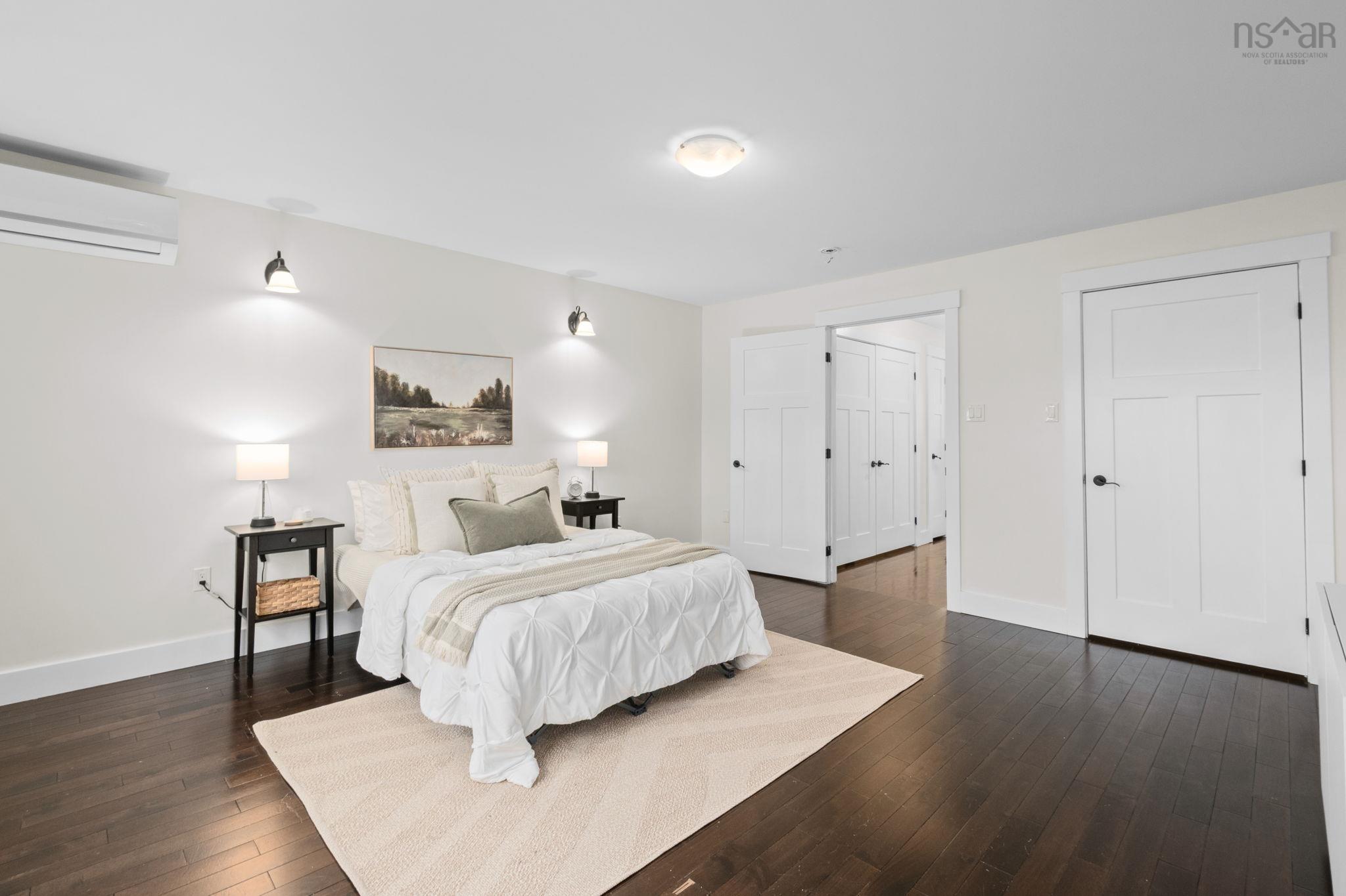 38 SIENNA Court photo #27