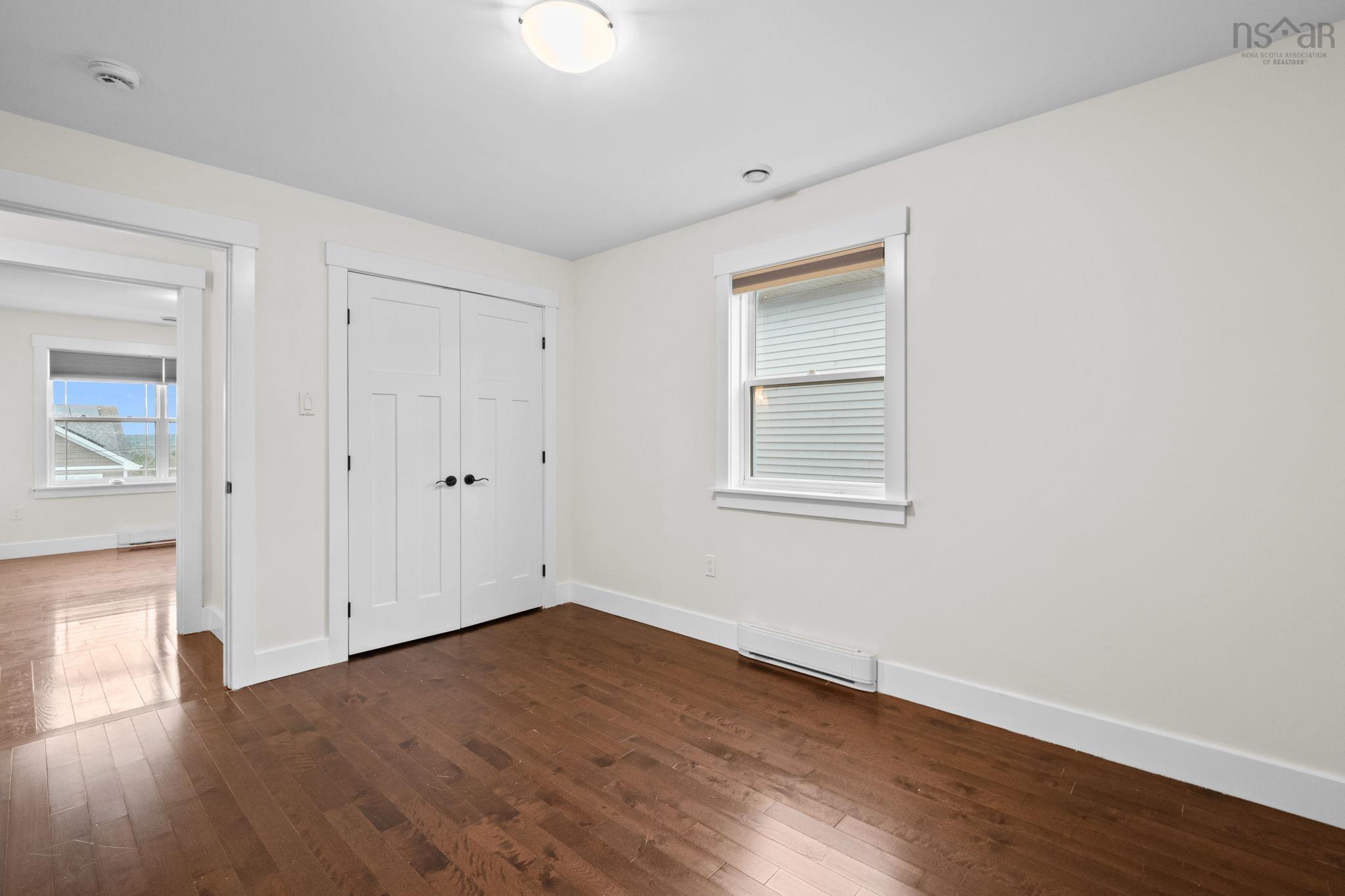 38 SIENNA Court photo #33