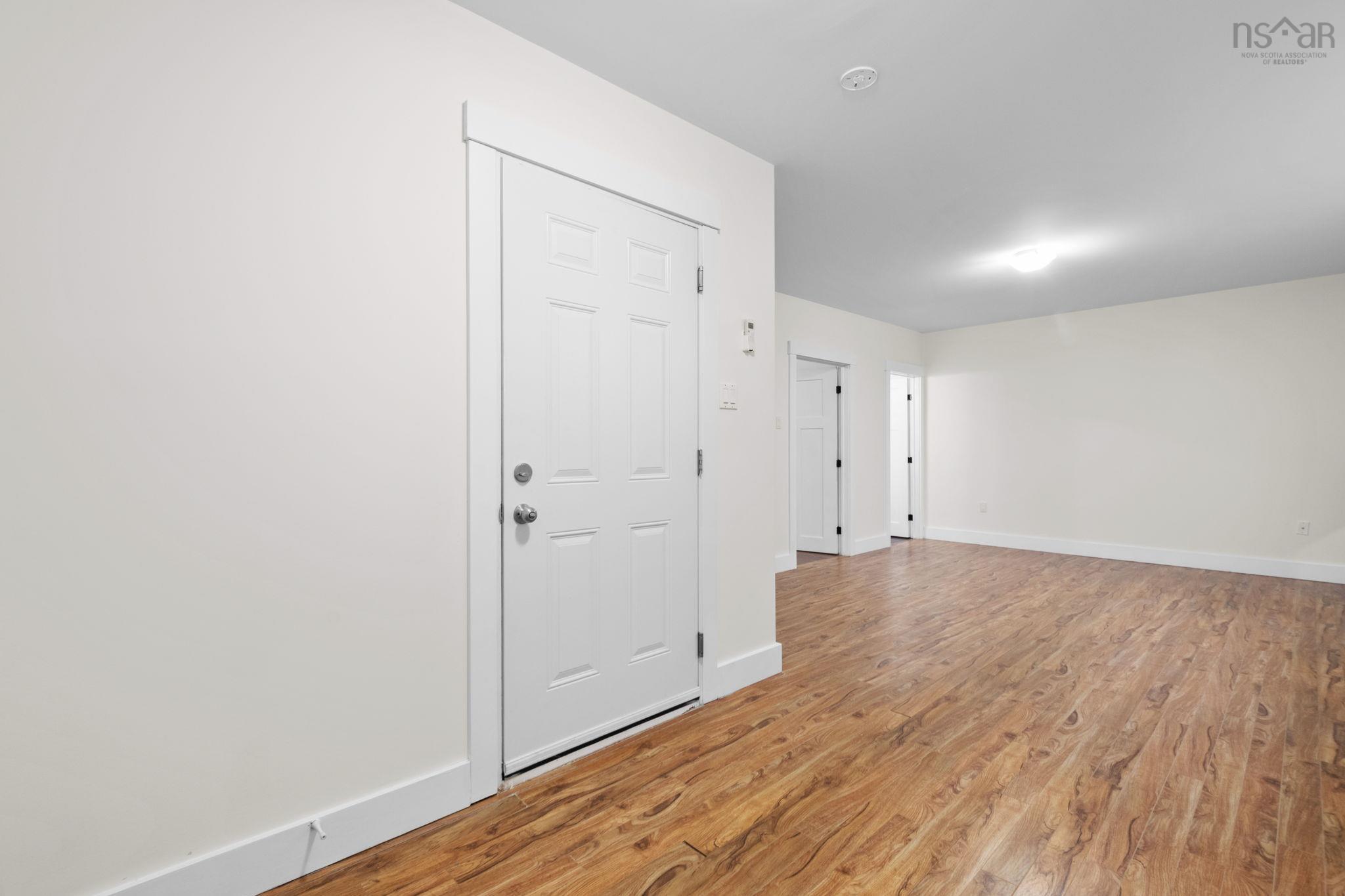 38 SIENNA Court photo #37