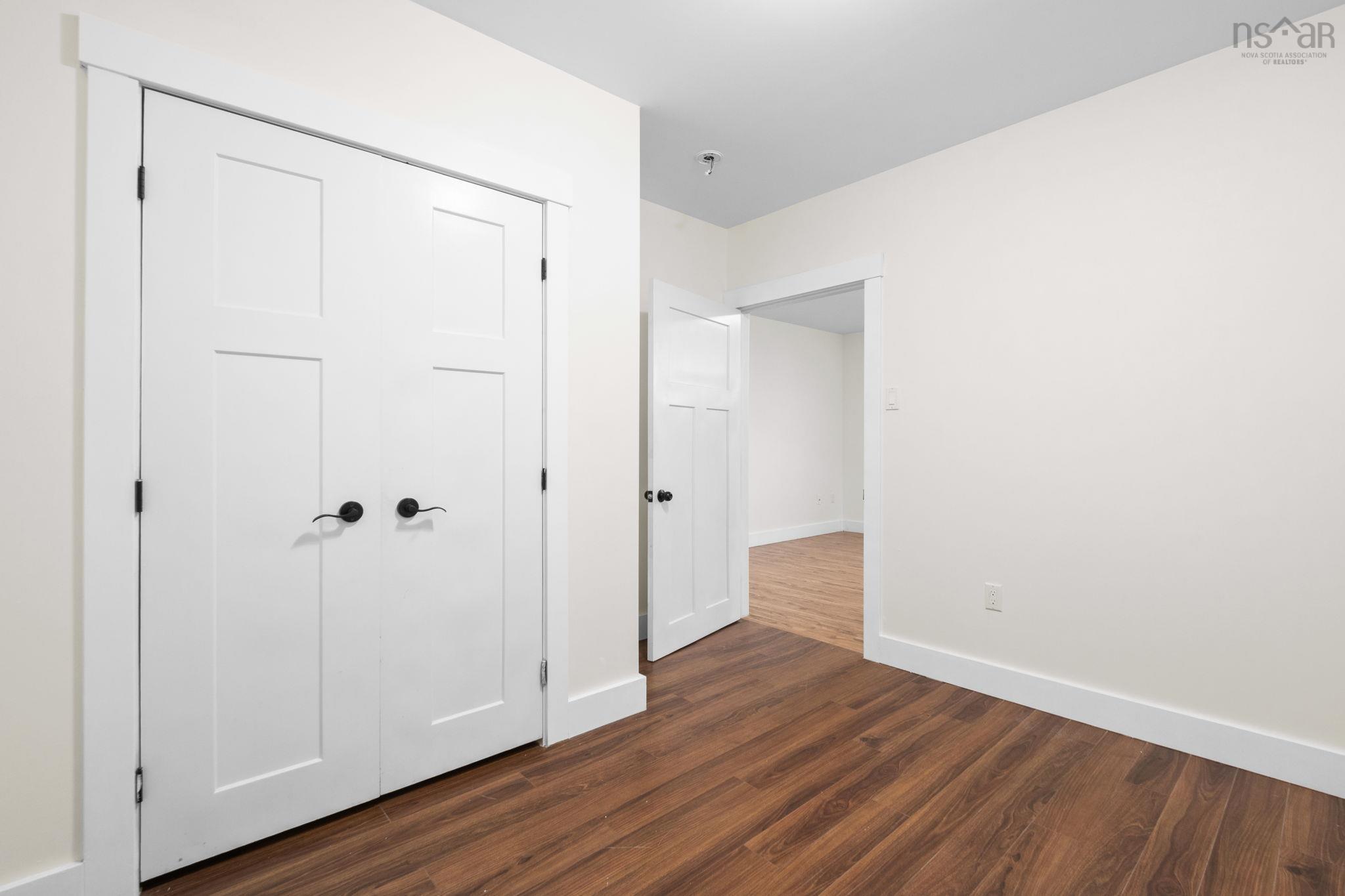 38 SIENNA Court photo #41