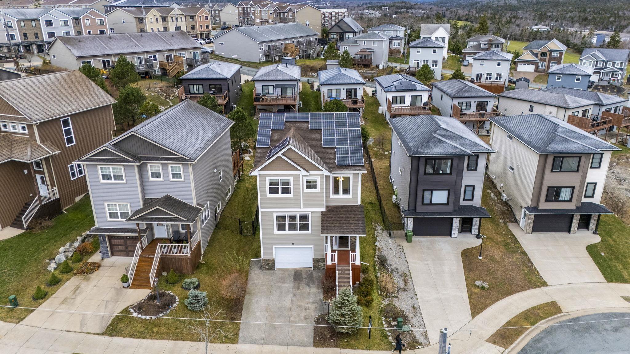 38 SIENNA Court photo #48