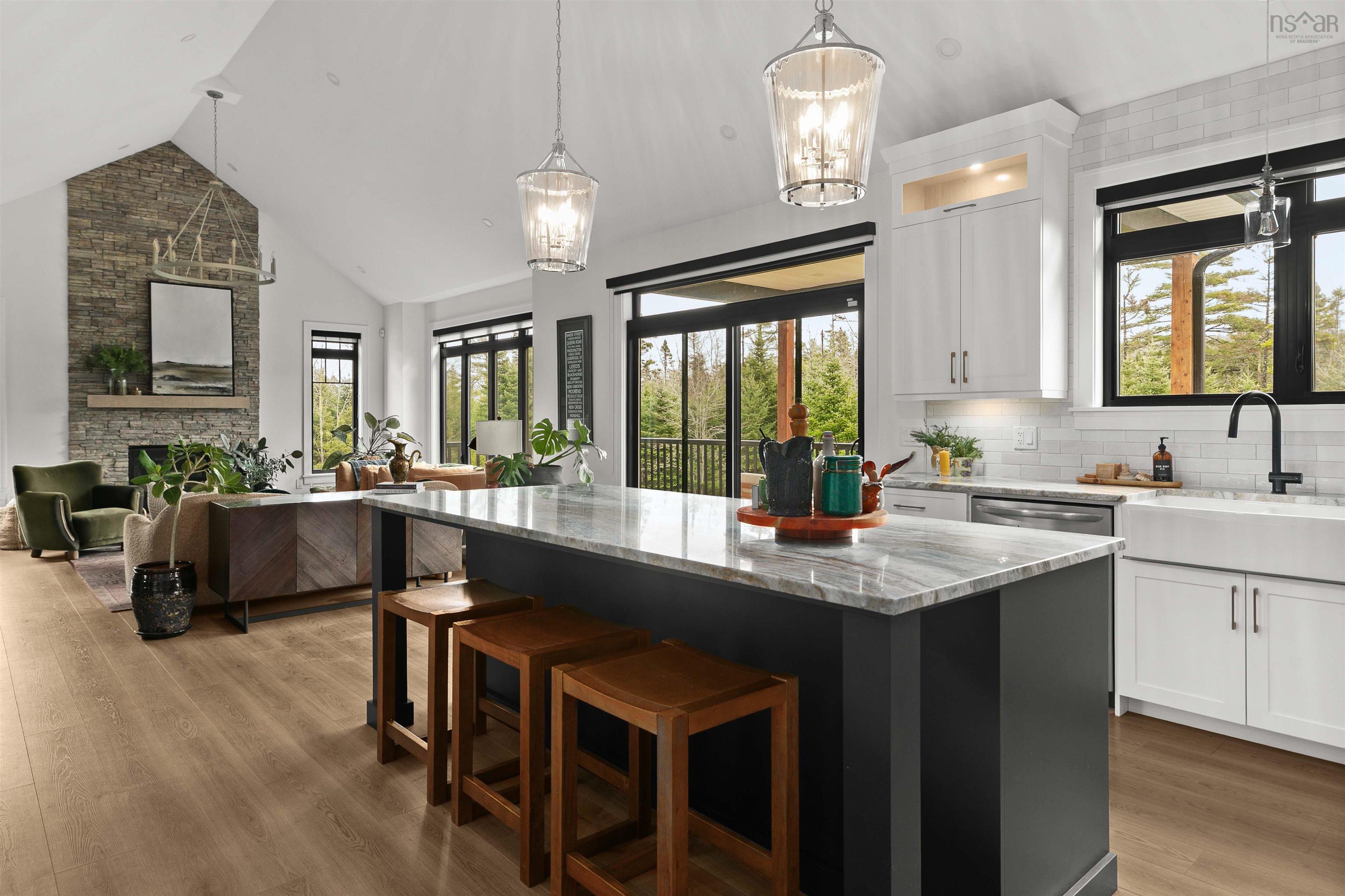 628 Sandwick Drive photo #12