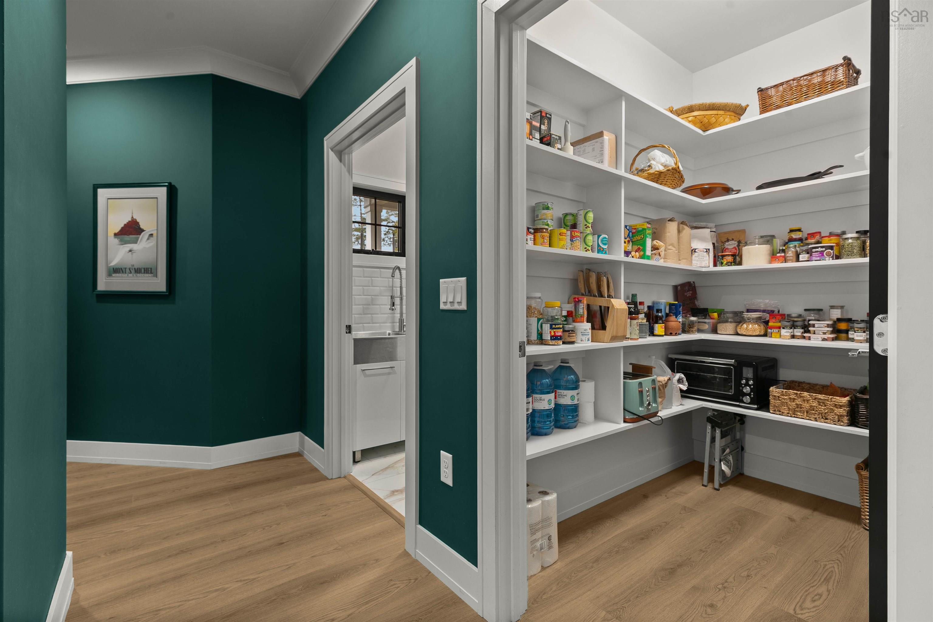 628 Sandwick Drive photo #24