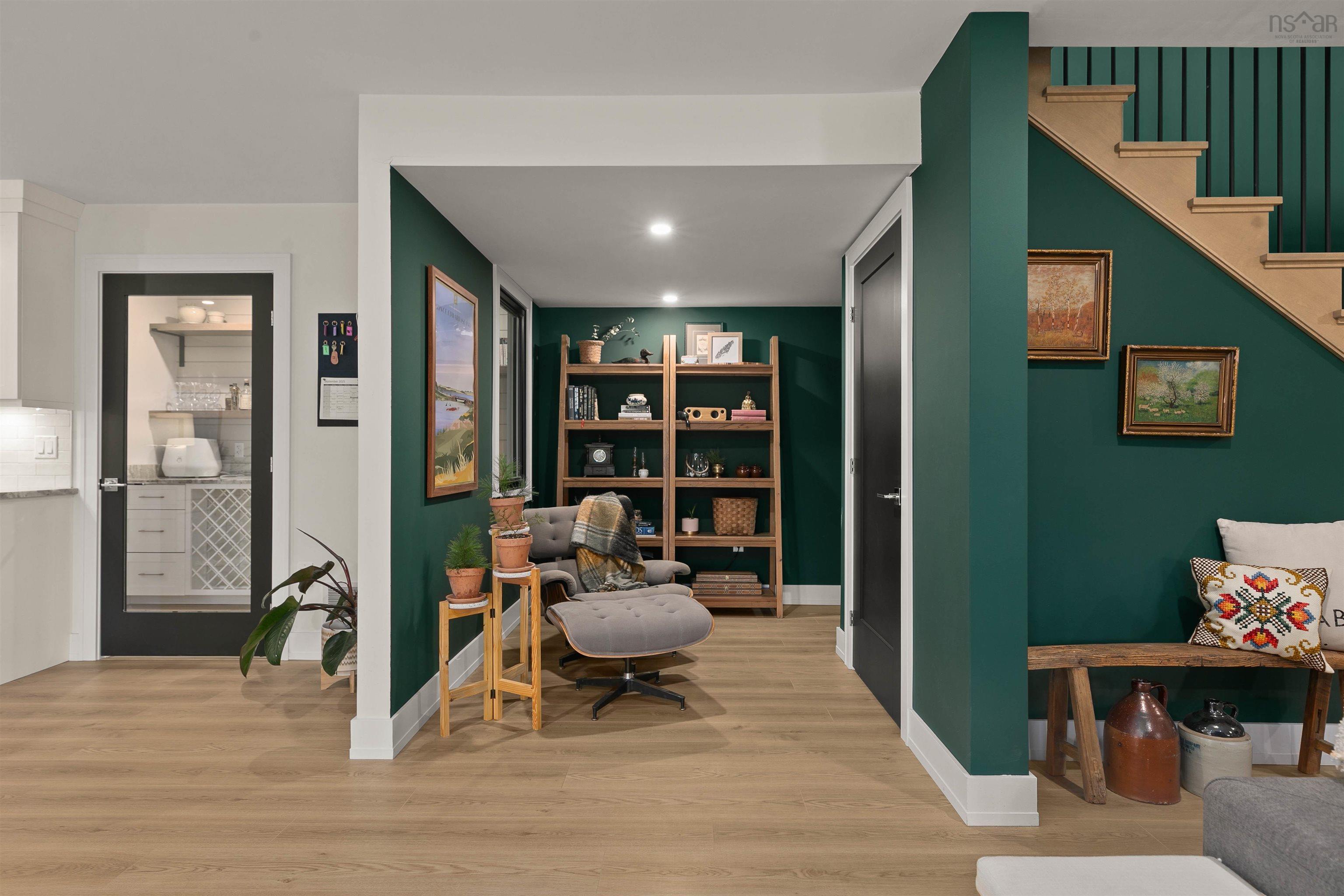 628 Sandwick Drive photo #29