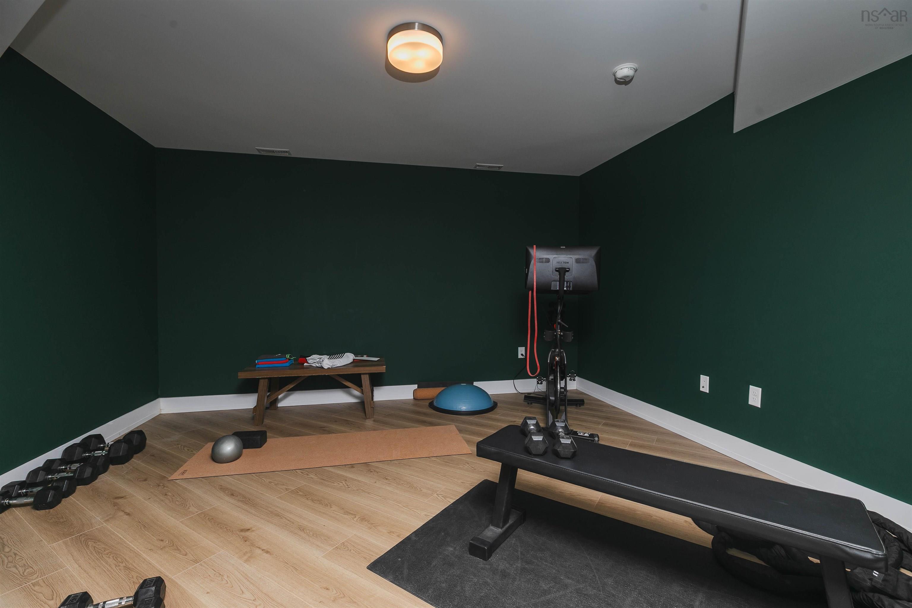 628 Sandwick Drive photo #35