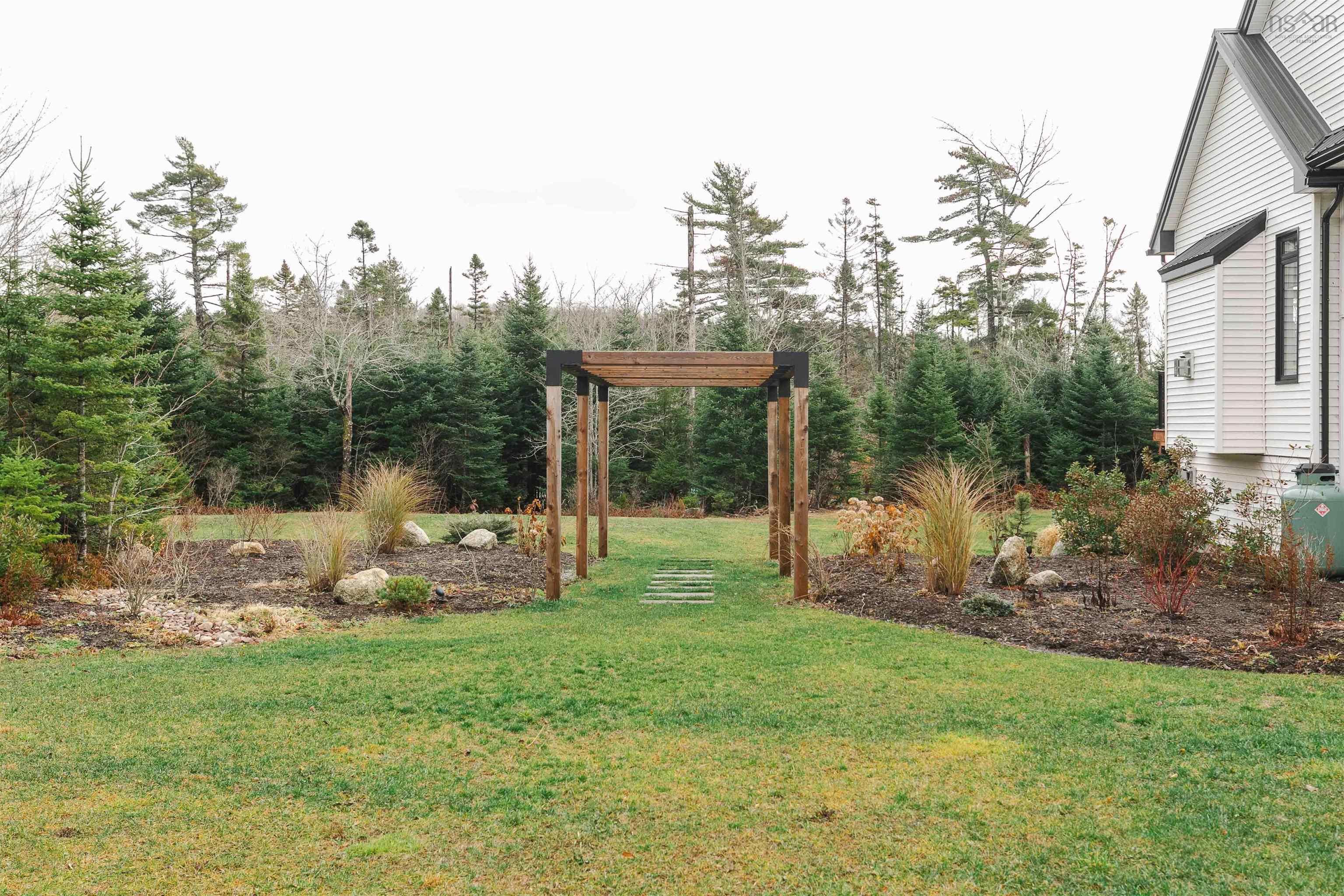 628 Sandwick Drive photo #37