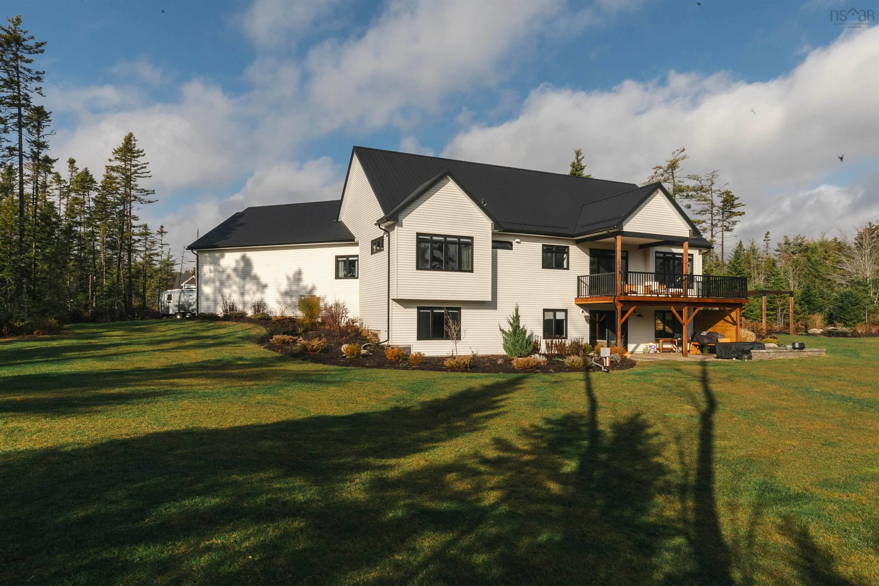 628 Sandwick Drive photo #38