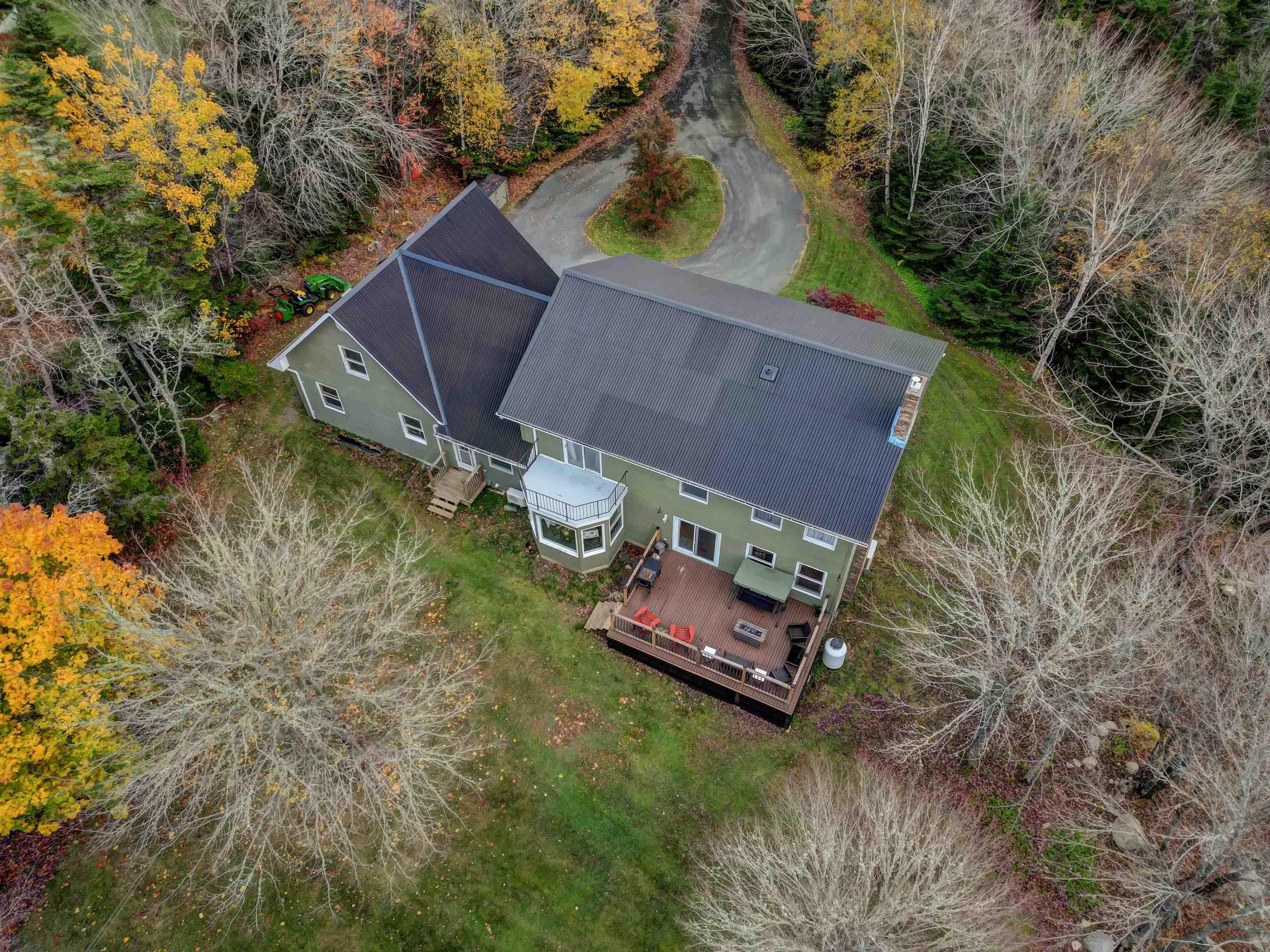 18 Mahar Drive photo #15