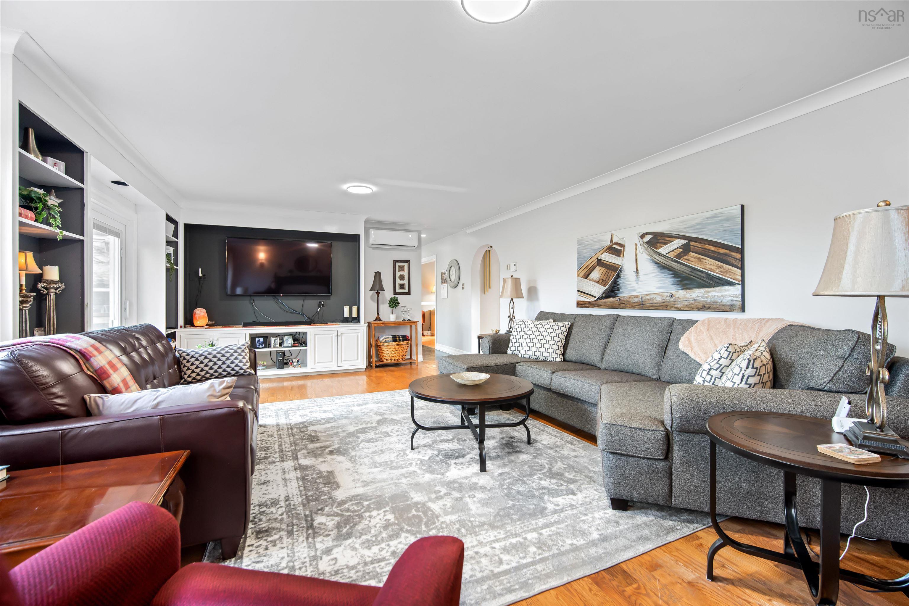 18 Mahar Drive photo #18