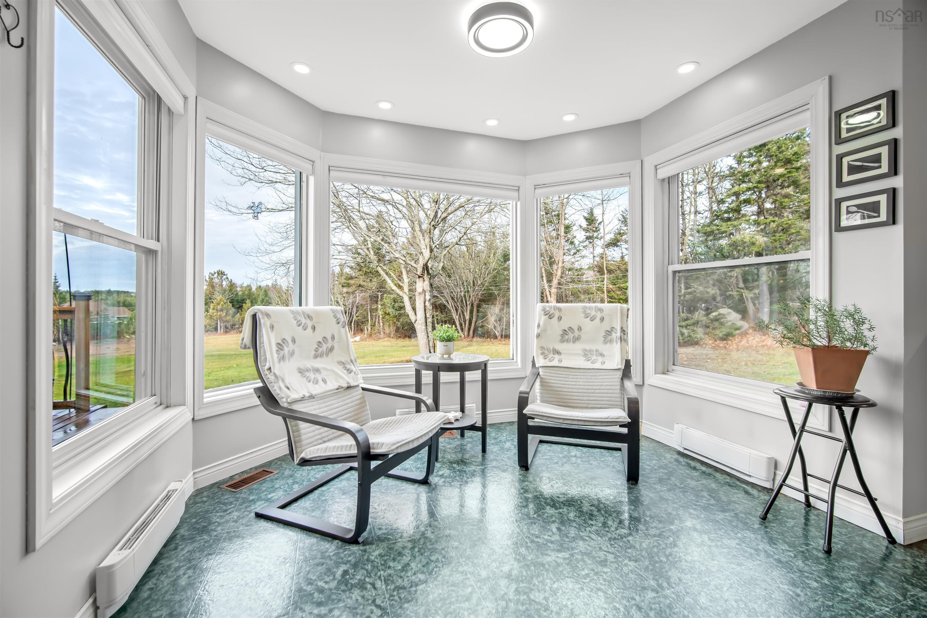 18 Mahar Drive photo #27