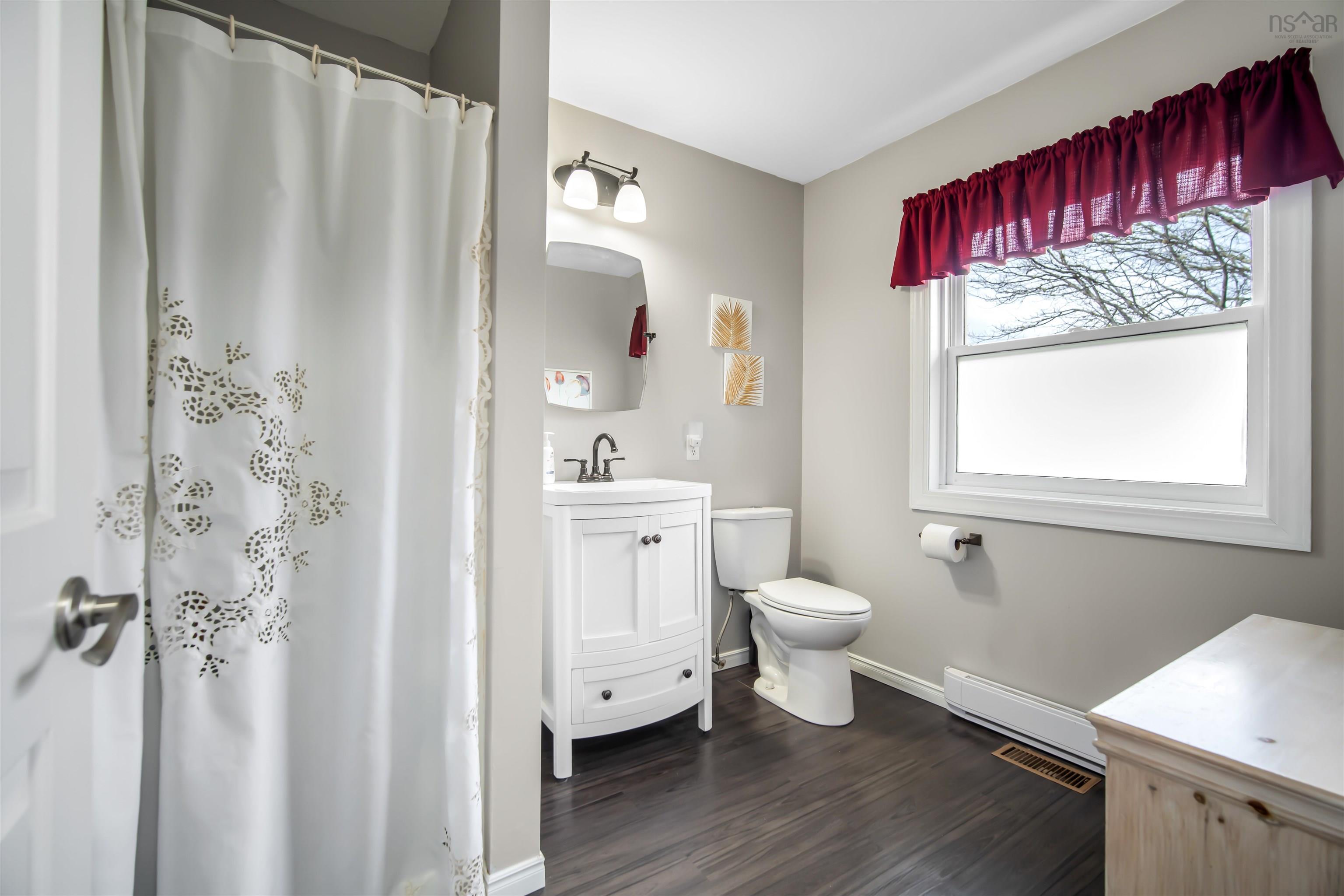 18 Mahar Drive photo #32