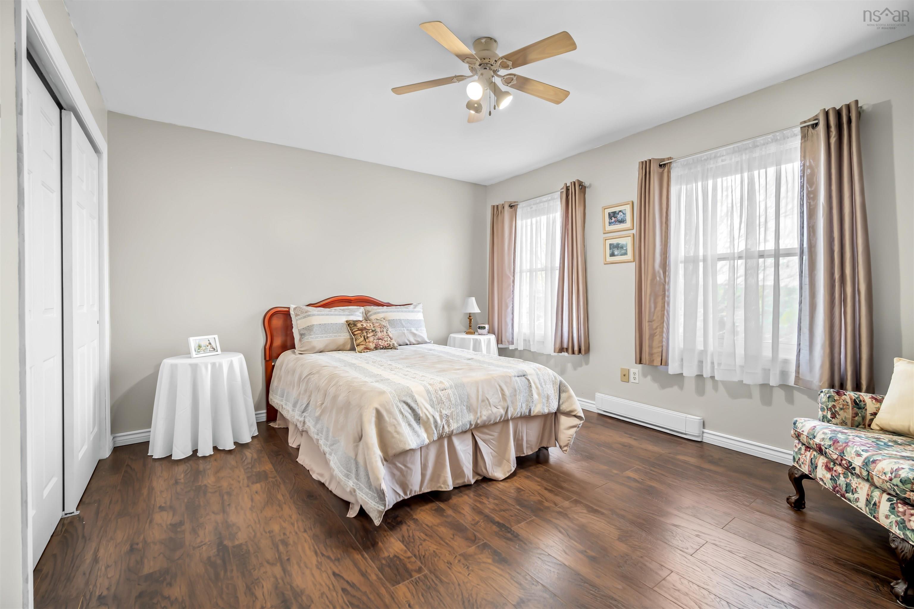 18 Mahar Drive photo #35