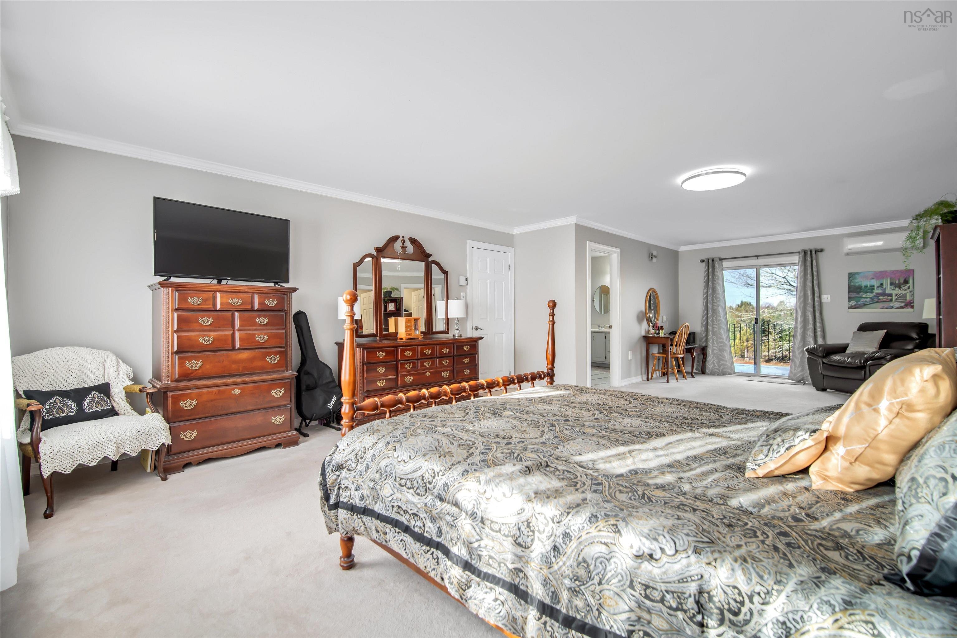 18 Mahar Drive photo #38