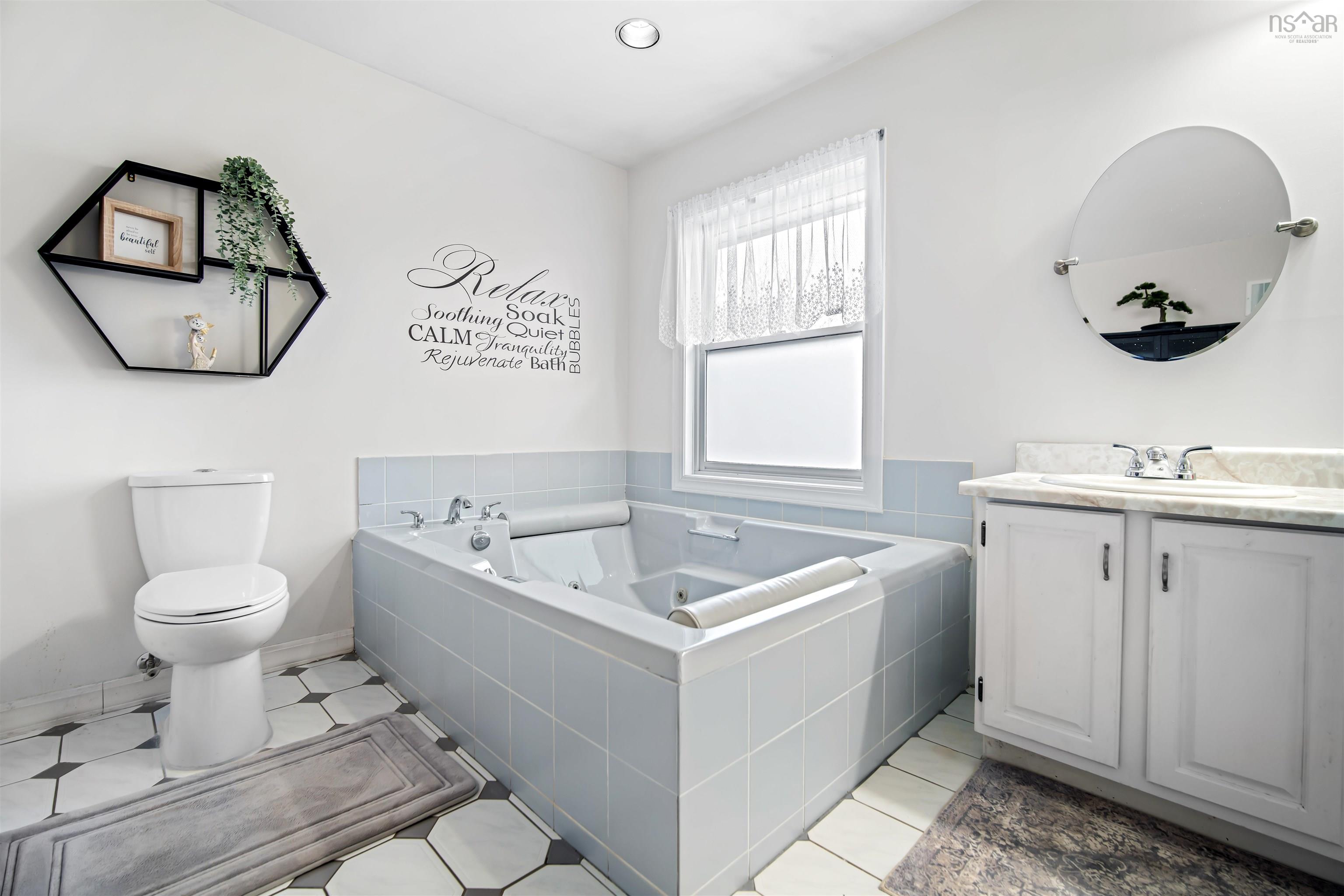 18 Mahar Drive photo #41