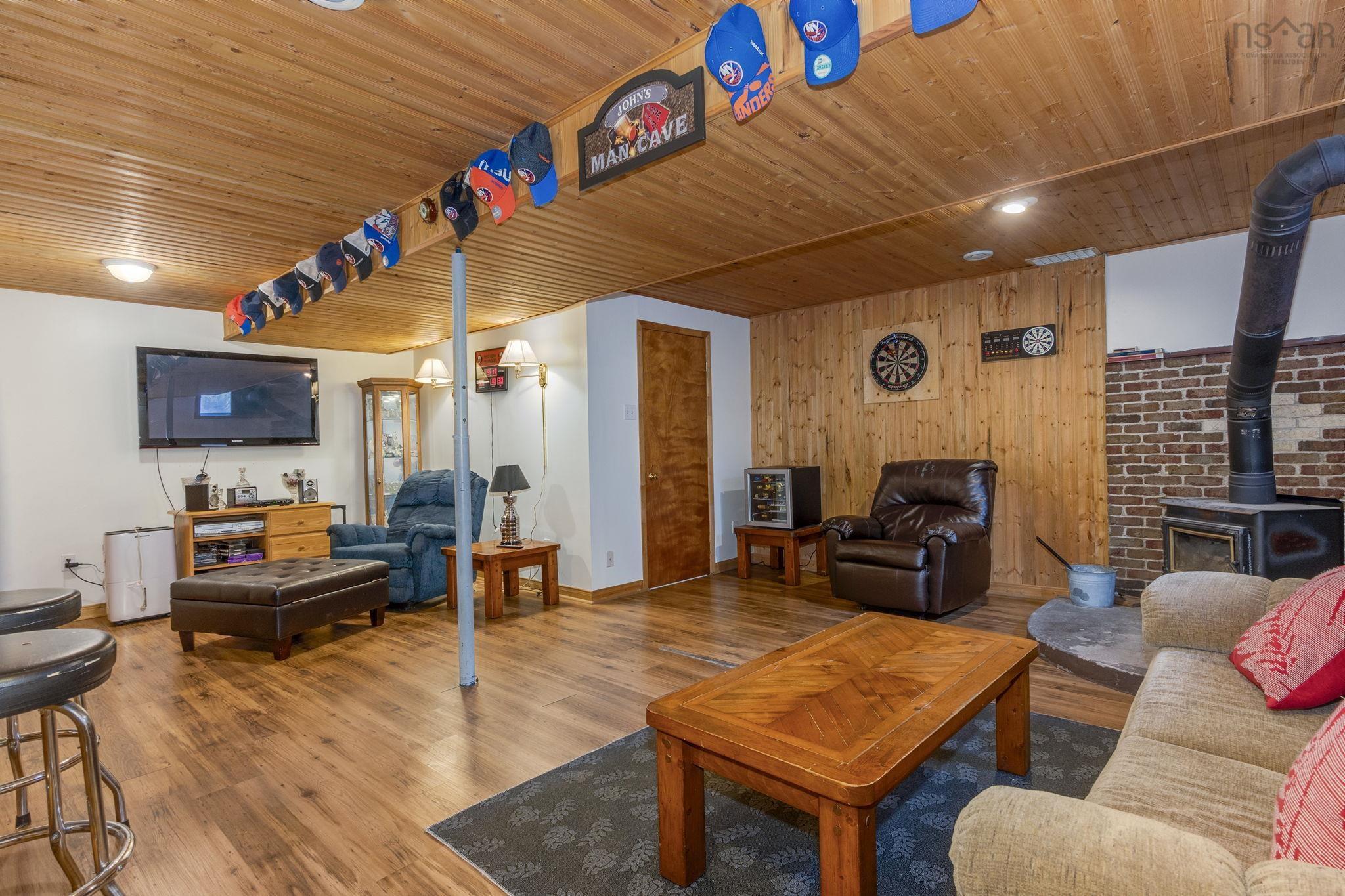 85 Poplar Drive photo #27