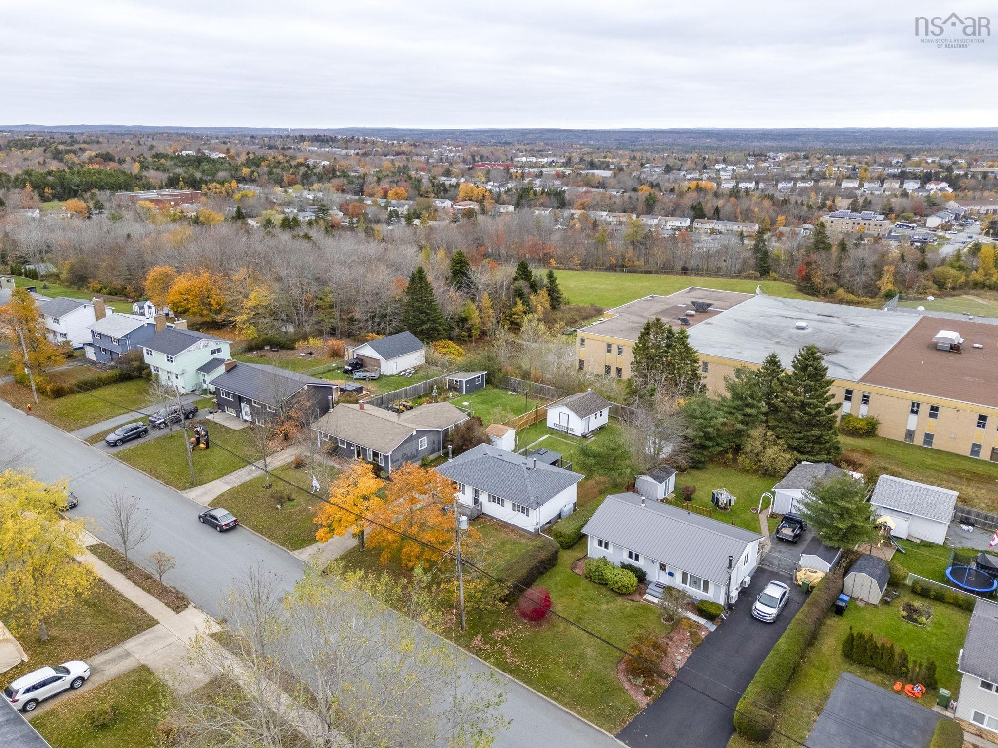 85 Poplar Drive photo #38