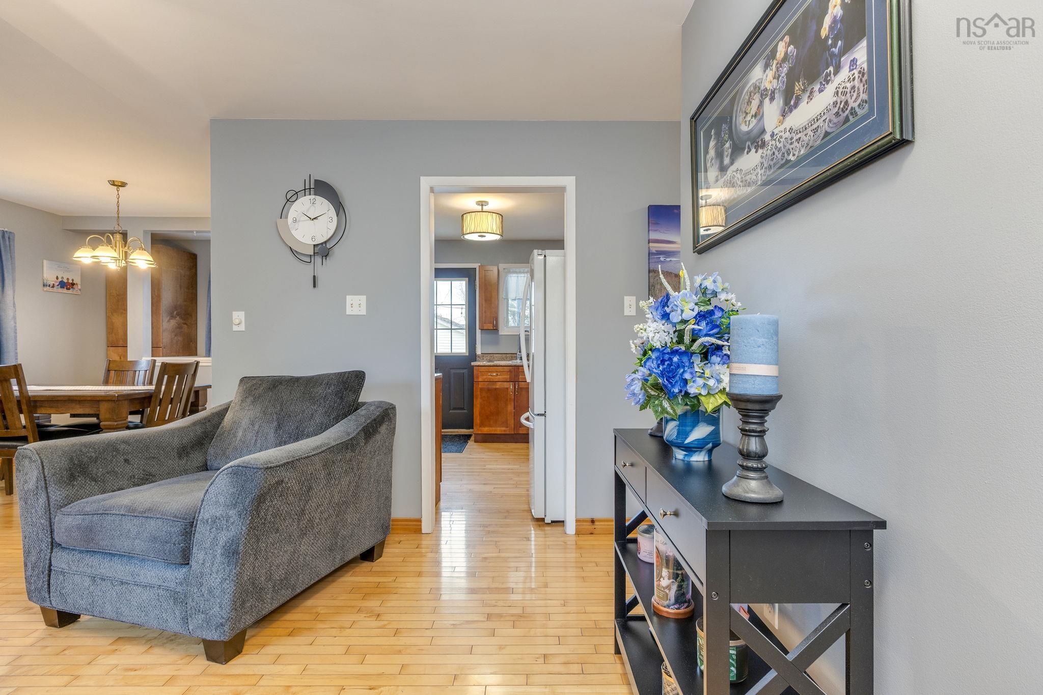 85 Poplar Drive photo #5