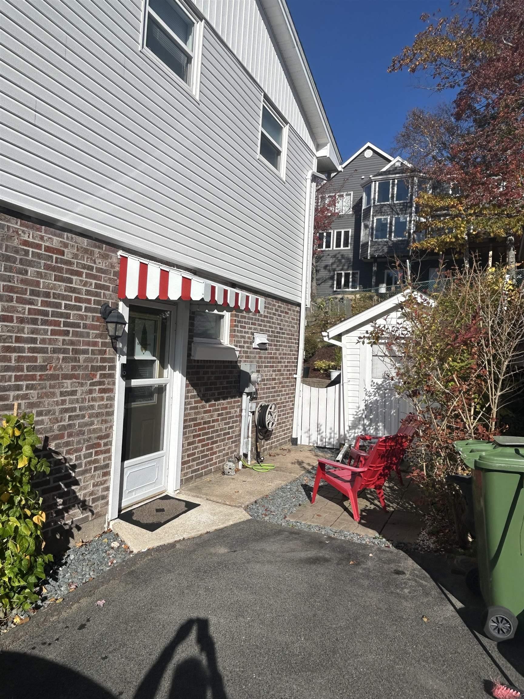 52 Regal Road photo #3