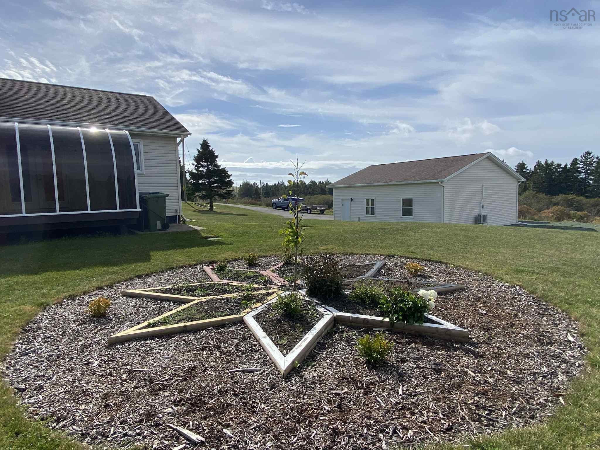 1534 Cow Bay Road photo #41