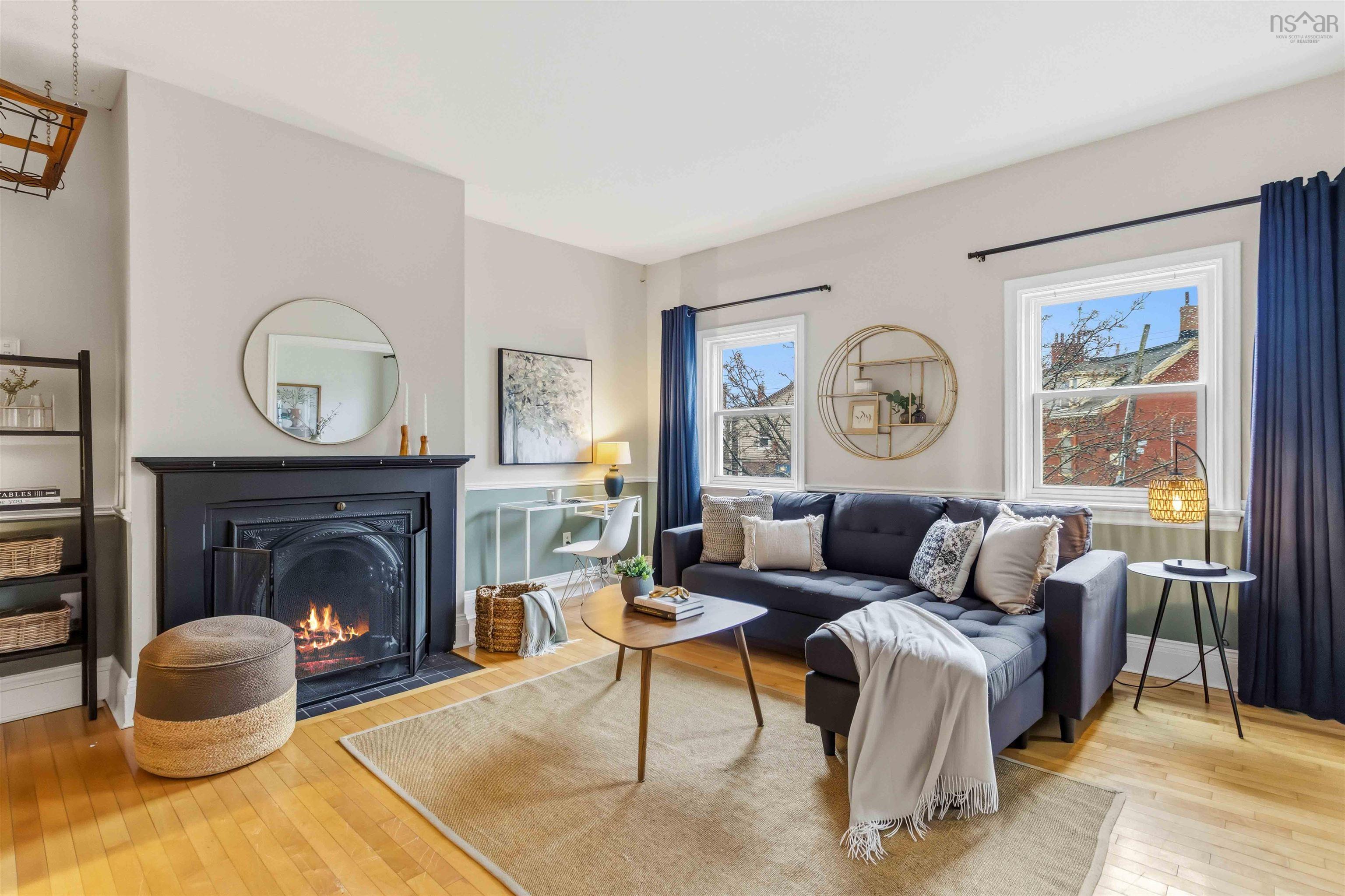 211 5393 Victoria Road photo #11