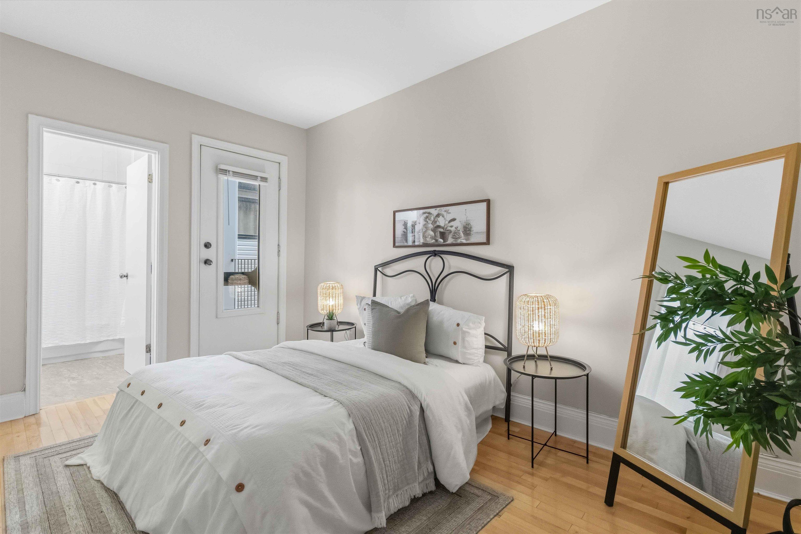 211 5393 Victoria Road photo #28