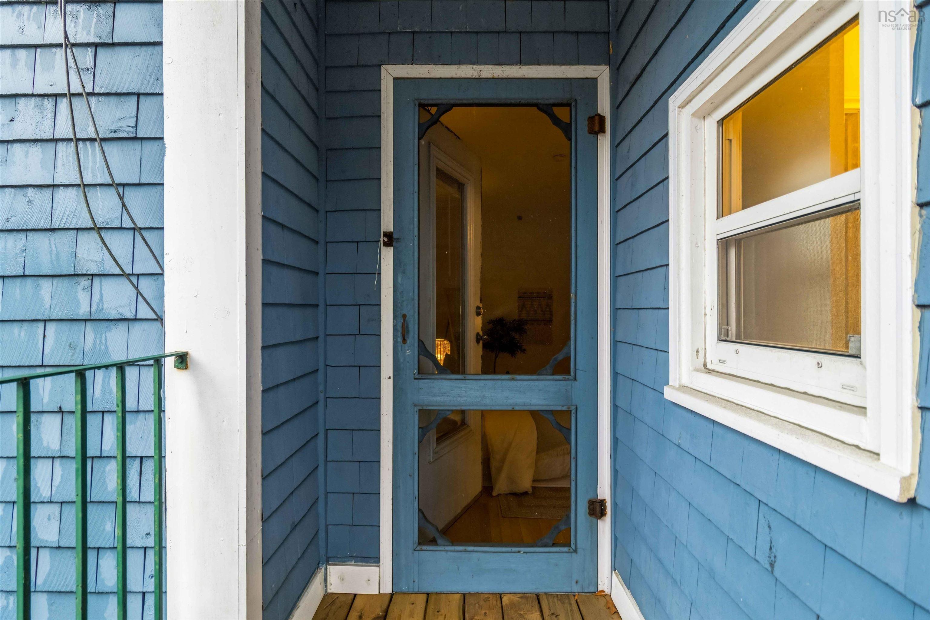 211 5393 Victoria Road photo #30