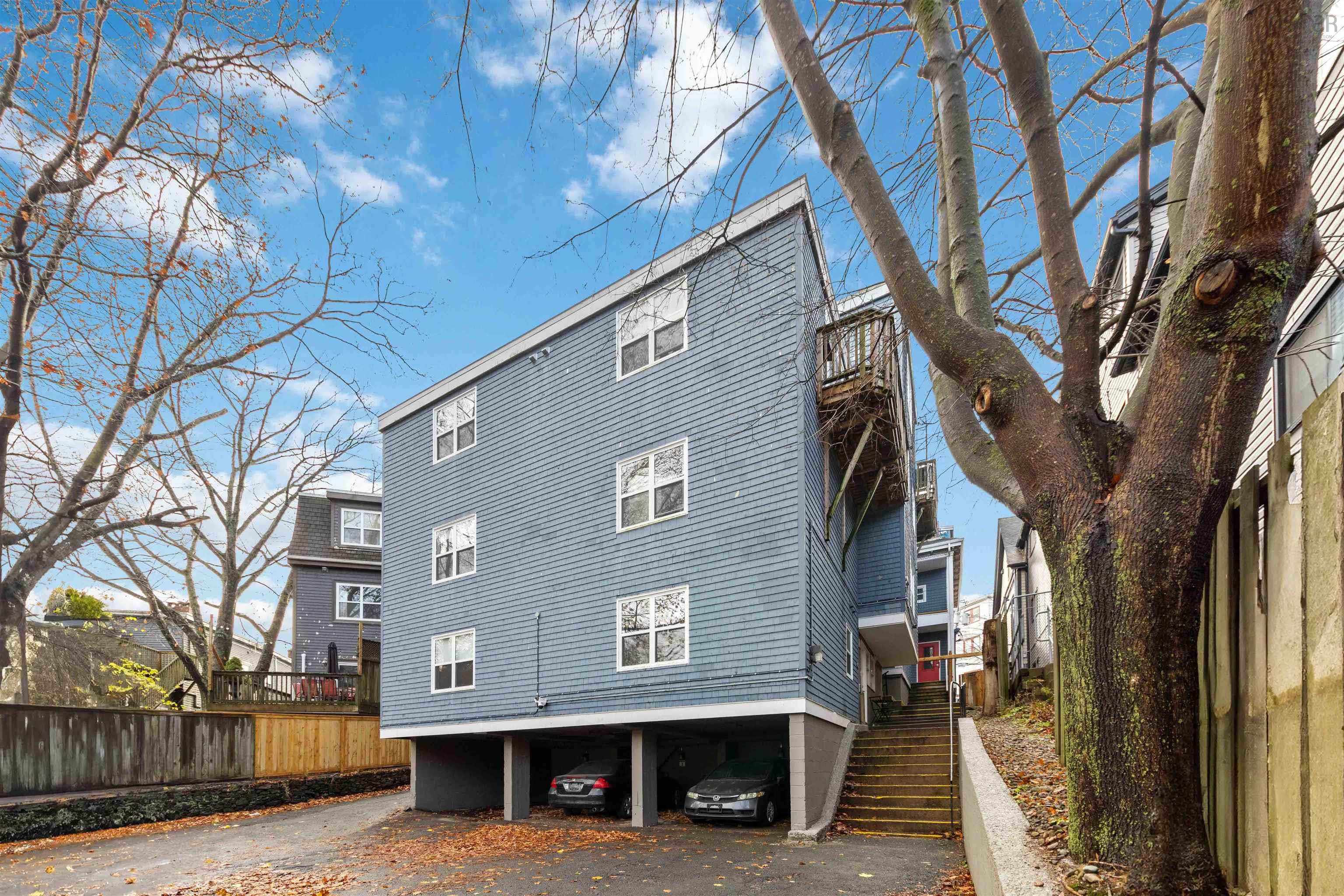 211 5393 Victoria Road photo #35