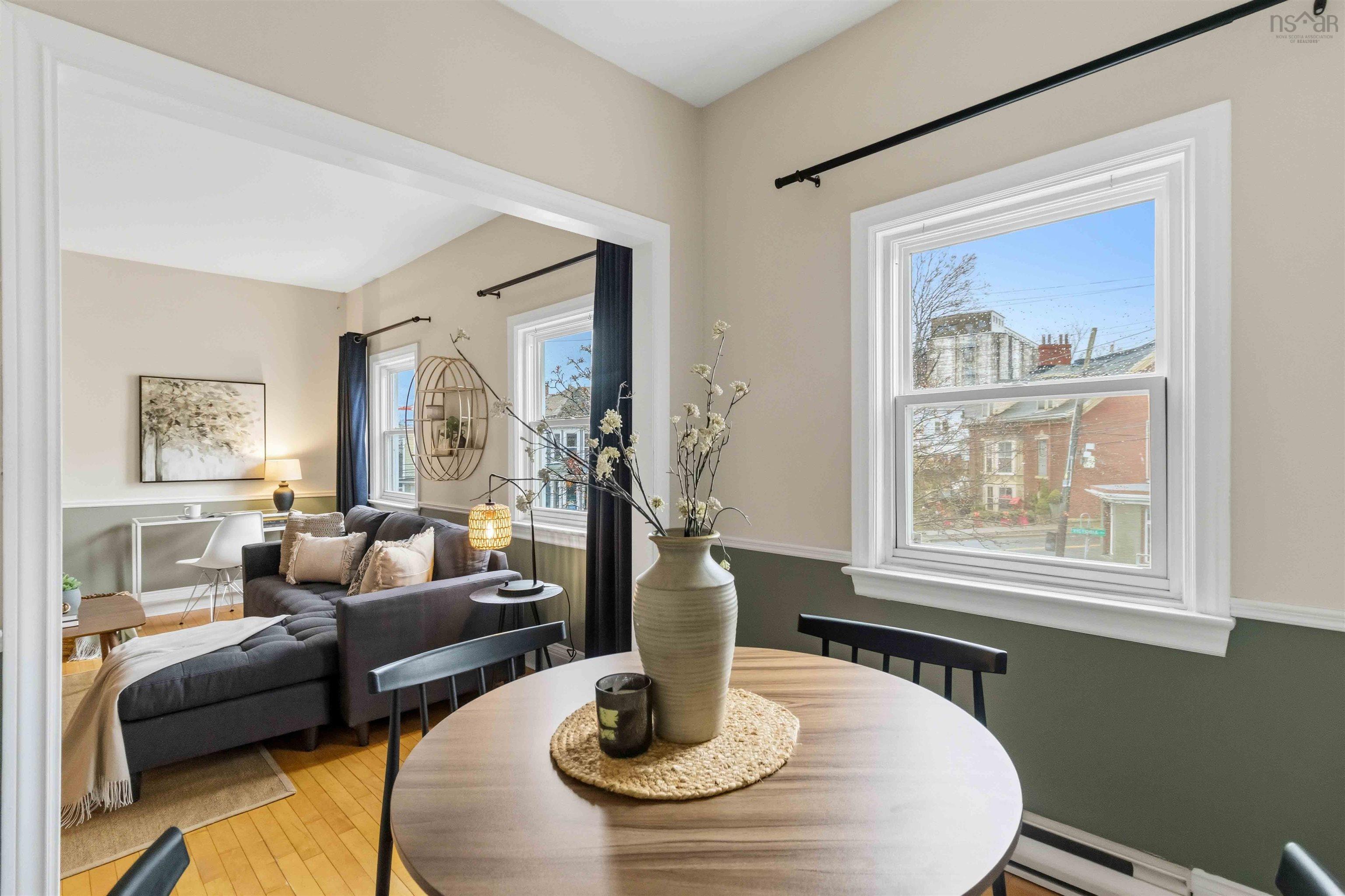 211 5393 Victoria Road photo #8