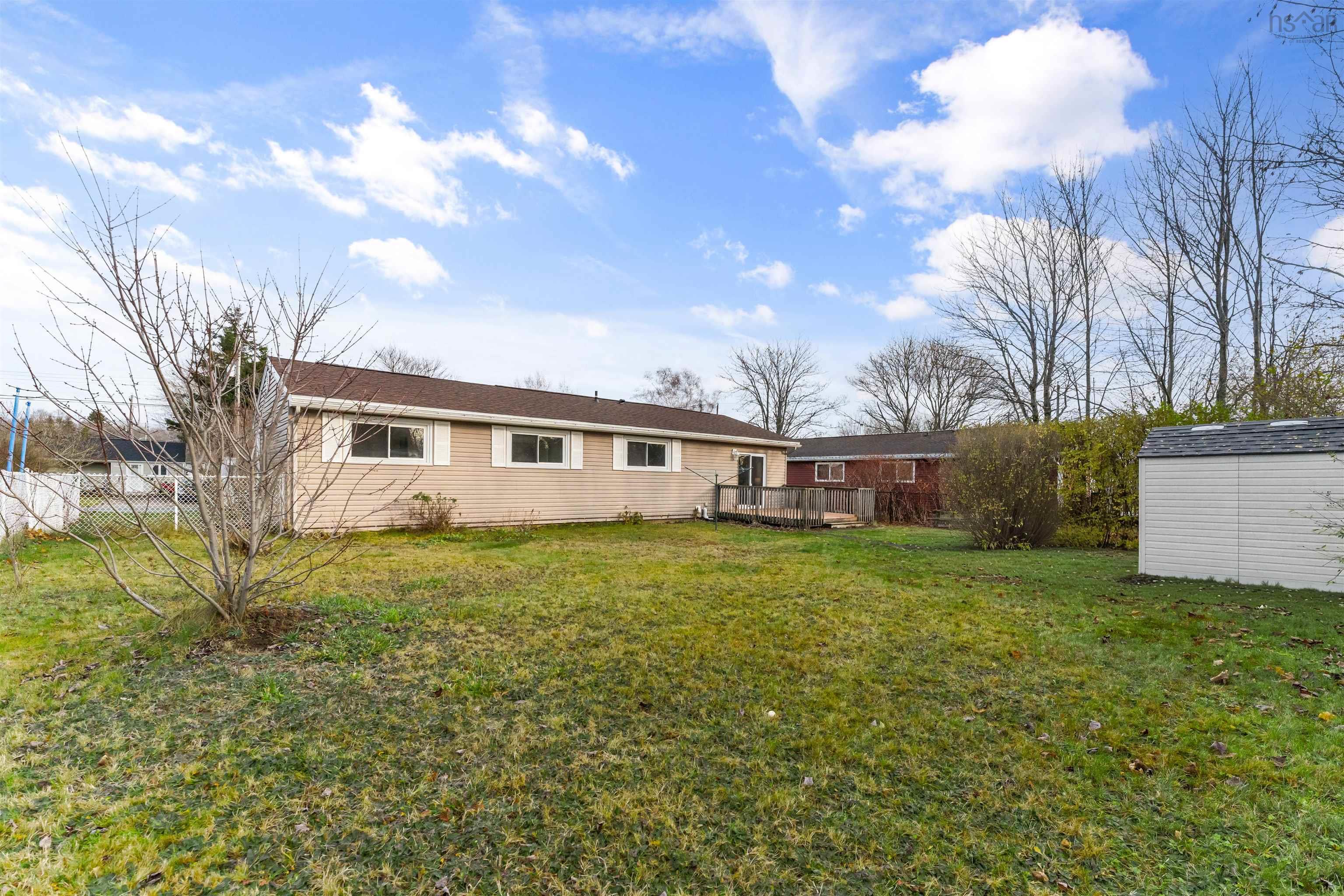 14 Tobermory Road photo #28