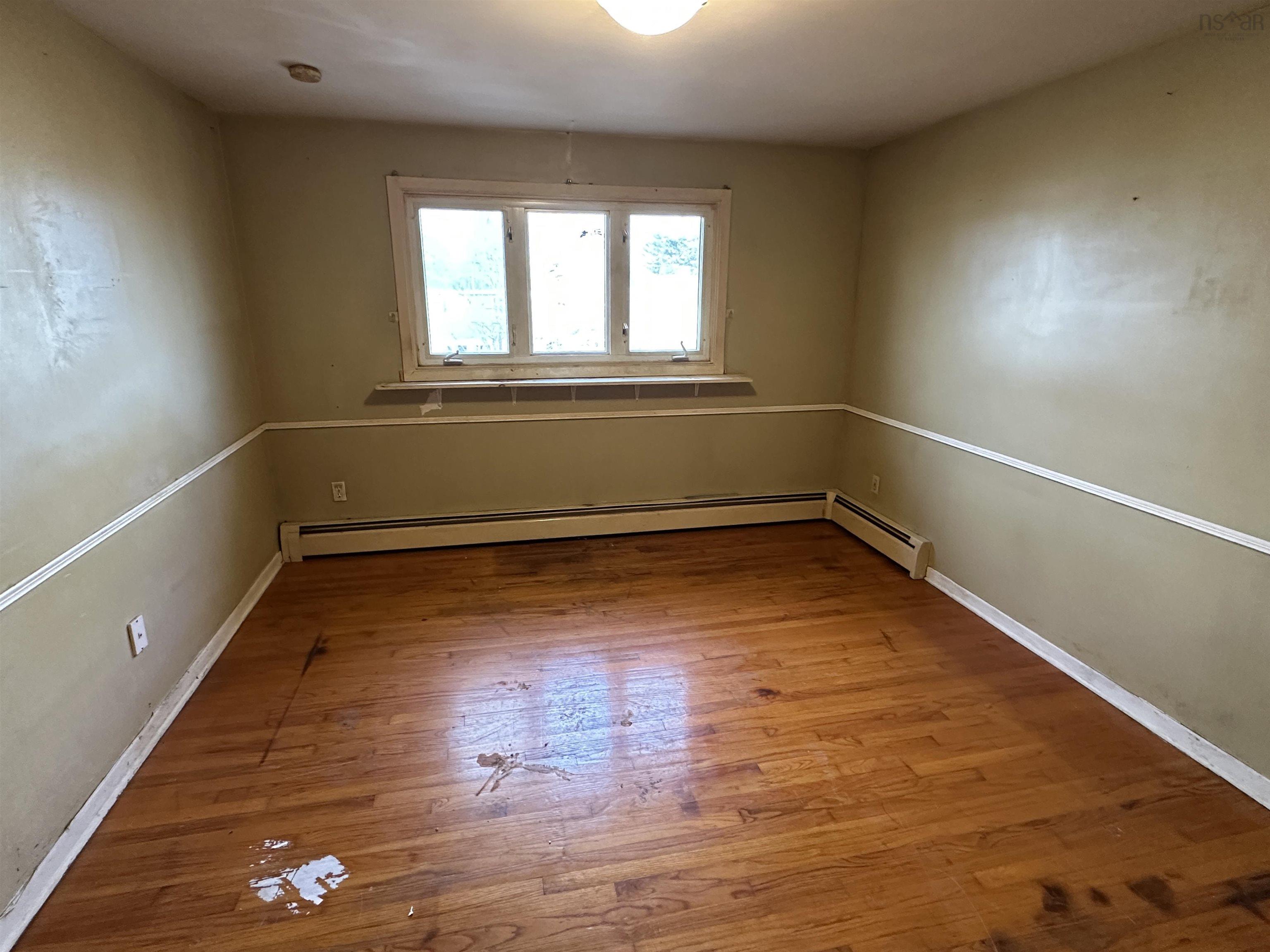 12 Marilyn Drive photo #12