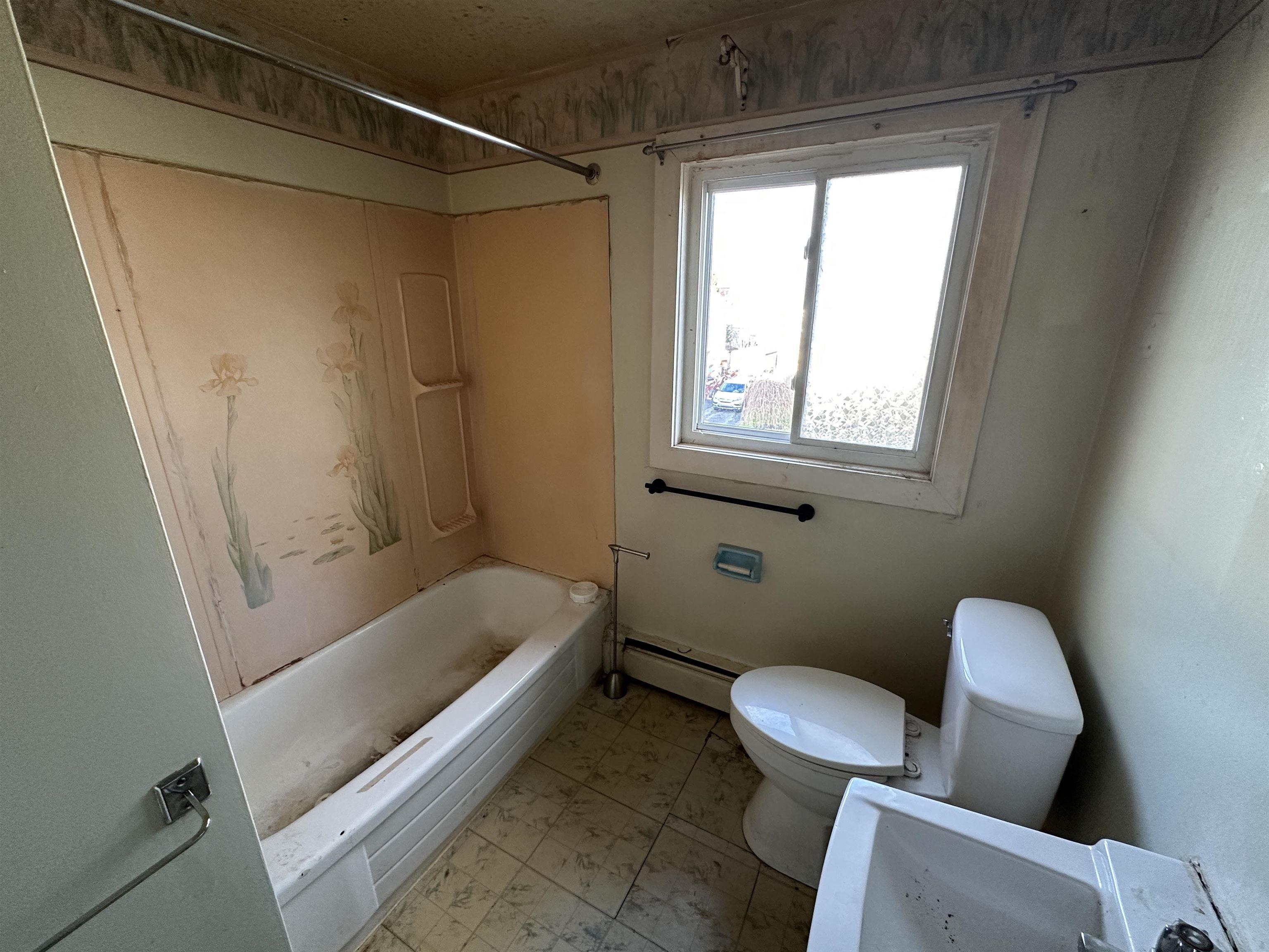 12 Marilyn Drive photo #18